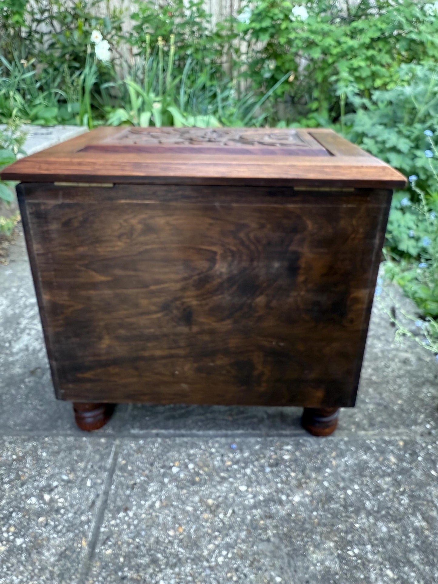 Vintage carved oak box, Scottish Thistle and English Rose Motif, handcrafted tudor revival, mid-century heritage piece, Scottish heritage