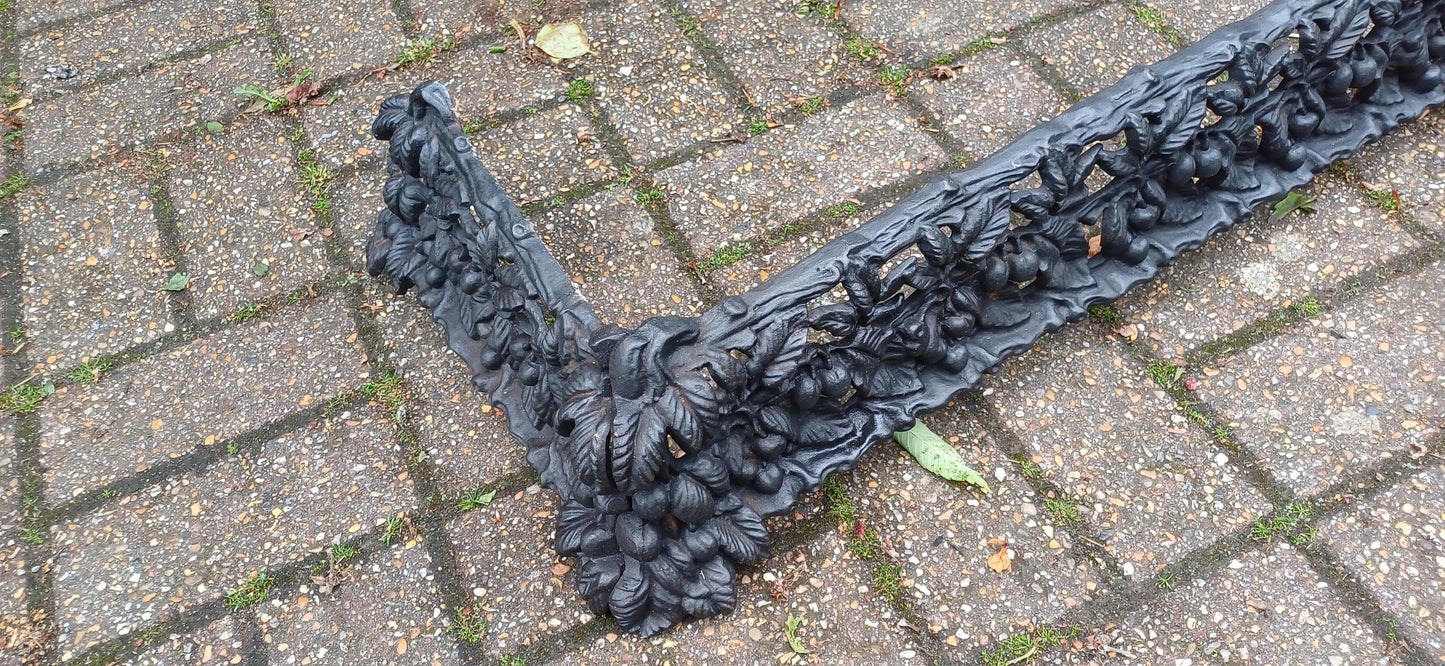 Antique Cast Iron Fire Fender with Fruit and Foliage Motif – Ornate Victorian Fireplace Guard Vintage Hearth Surround FREE HAND Delivery