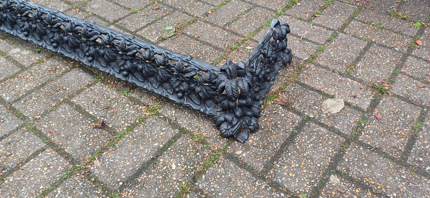 Antique Cast Iron Fire Fender with Fruit and Foliage Motif – Ornate Victorian Fireplace Guard Vintage Hearth Surround FREE HAND Delivery