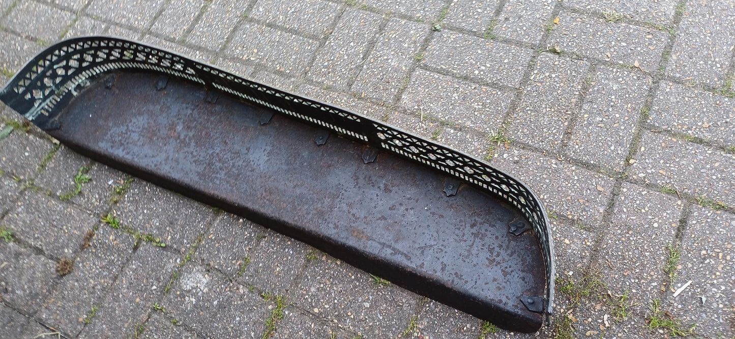 Antique Brass Fireplace Fender With Claw Feet – Georgian Style Pierced Gallery Fire Guard – Large Hearth Surround 19th Century