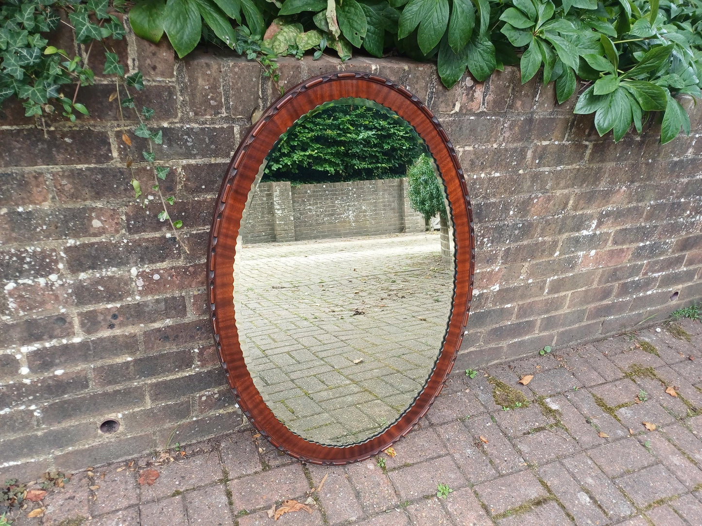 Massive Antique Oval Wall Mirror with Rich Mahogany Wood Frame & Scalloped Design Vintage Statement Mirror 97 x 68 cm FREE HAND Delivery