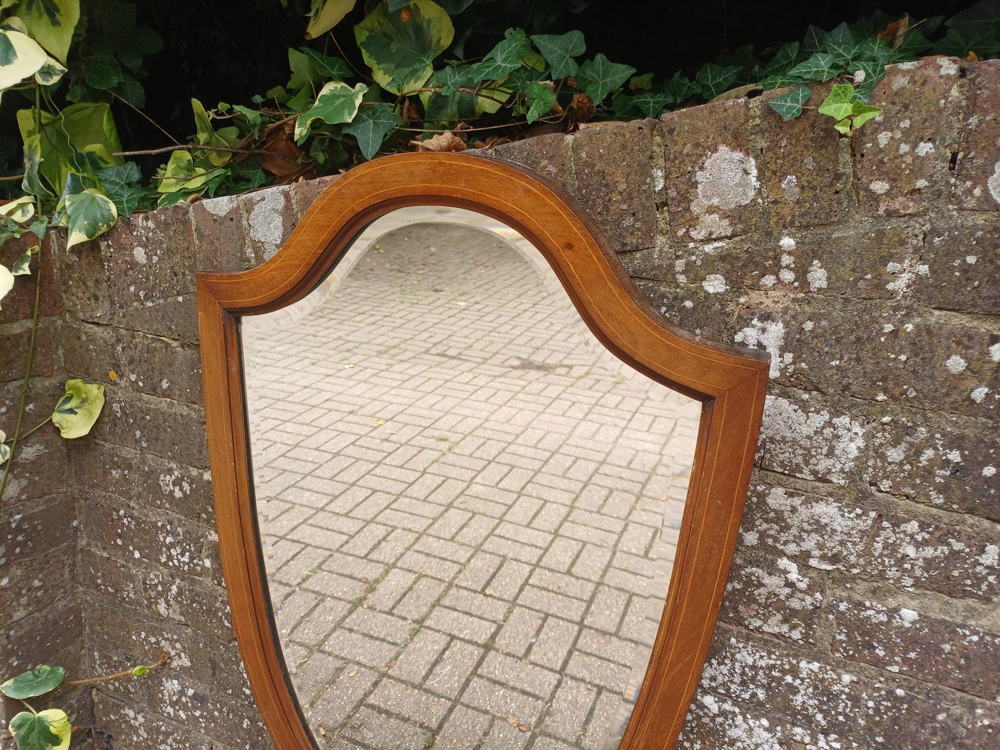 Vintage 1920s Shield Shaped Wall Mirror – Elegant Bevelled Glass & Inlaid Wood Frame – Former Early 20th Century Dressing Table Mirror