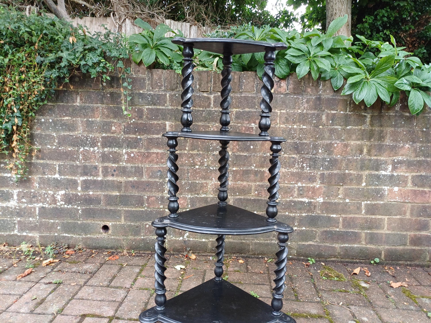Antique Black Lacquered Effect Corner Étagère with Barley Twist Legs 4 Tier Victorian Gothic Display Shelf Unit Ornate Carved Top Wot Not