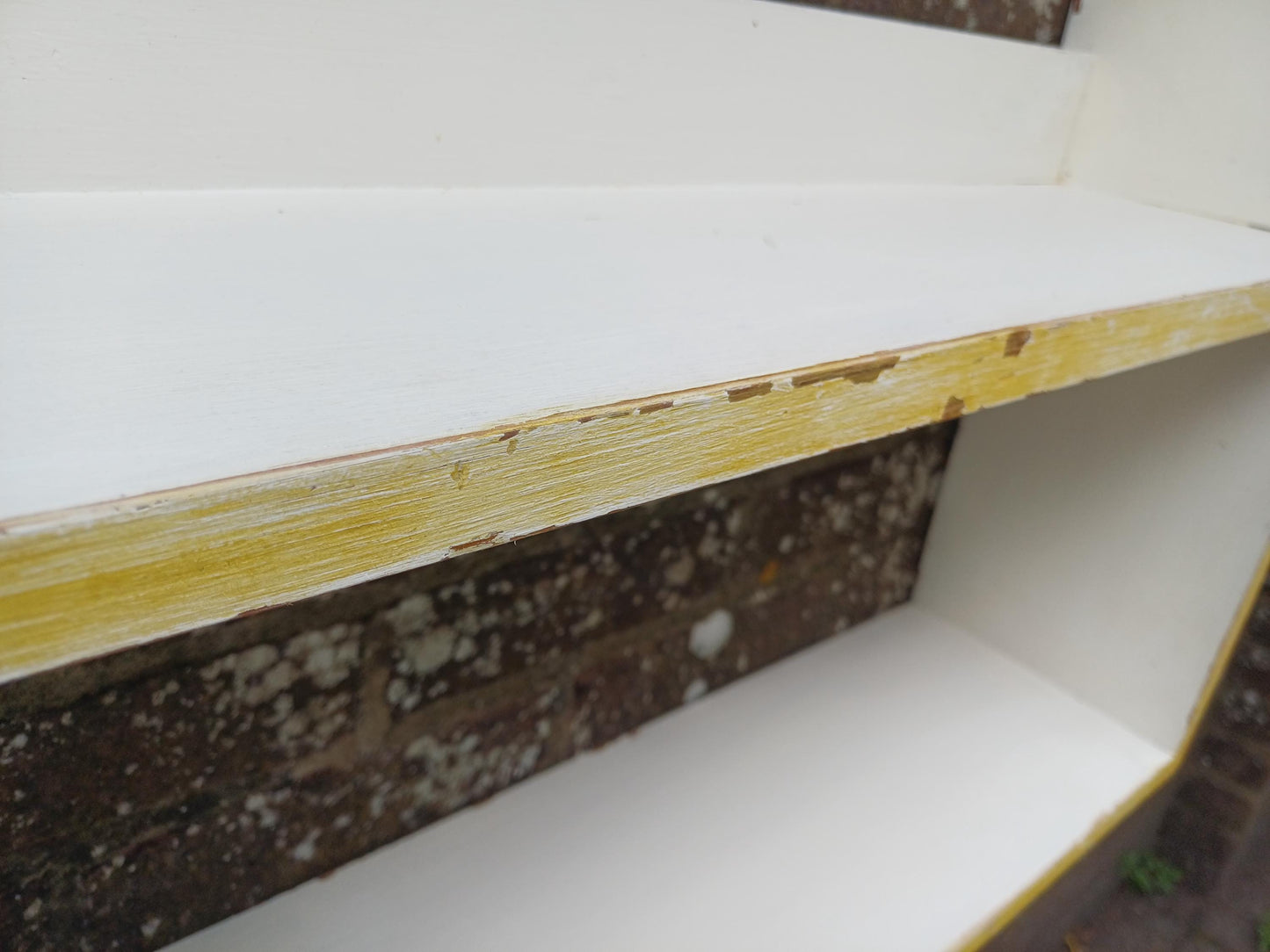 Hand Painted Wooden Vintage Wall Shelf Farrow & Ball Wimborne White with Gold Trim Shabby Chic Bookshelf Wall Mounted Open Storage Display