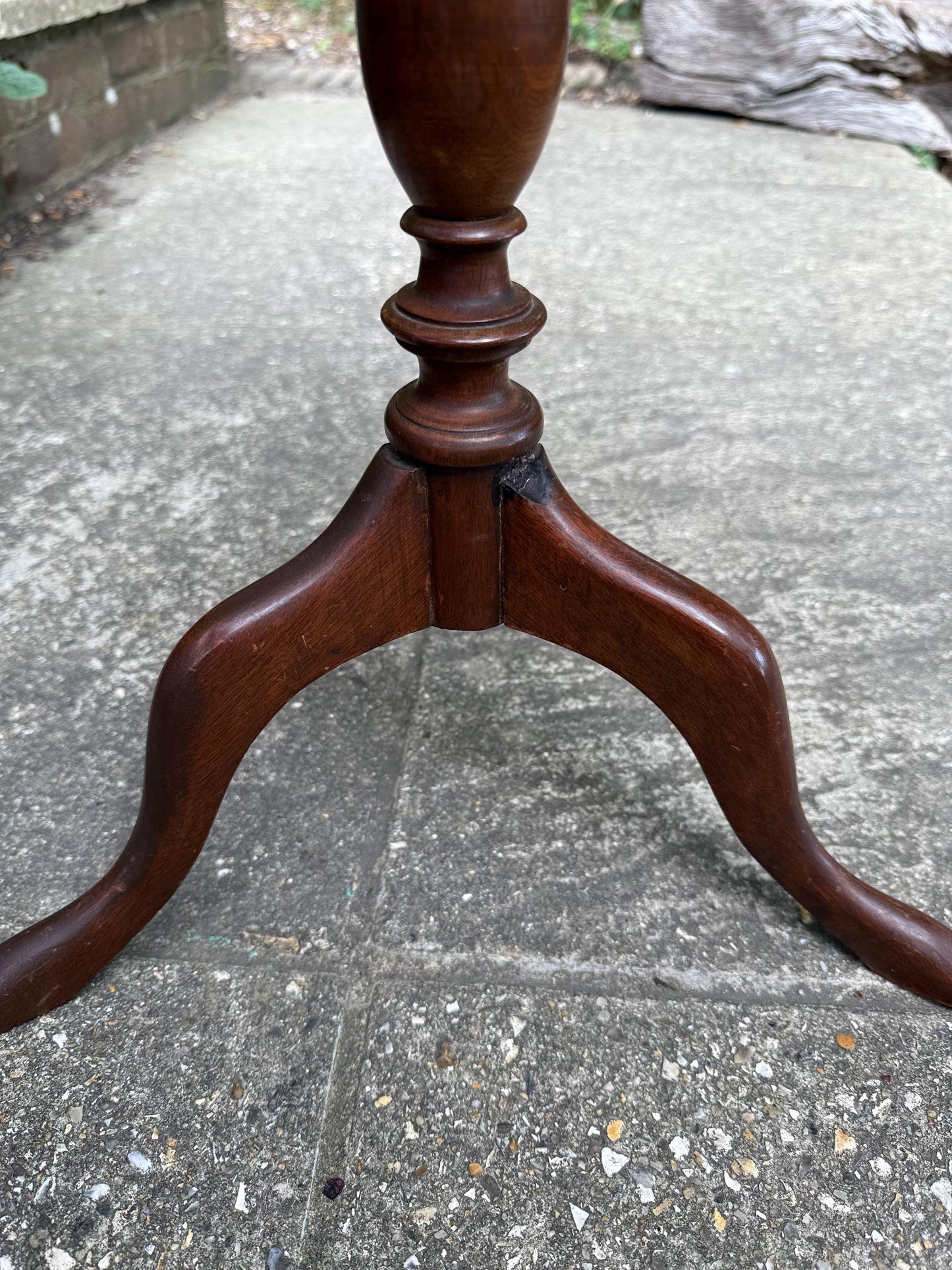 Shabby Vintage Wine Table, Round Tripod Side Table with Leather Inlay, Rustic Patina, upcycle project, Country House Style