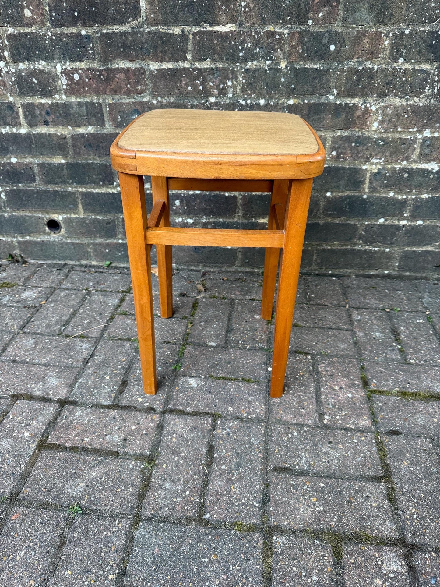 Vintage Retro Vinyl Top Wooden Stool – Retro 1960s 1970s Kitchen or Utility Seat, Wipe-Clean Square Padded Top, Compact Design, Retro stool