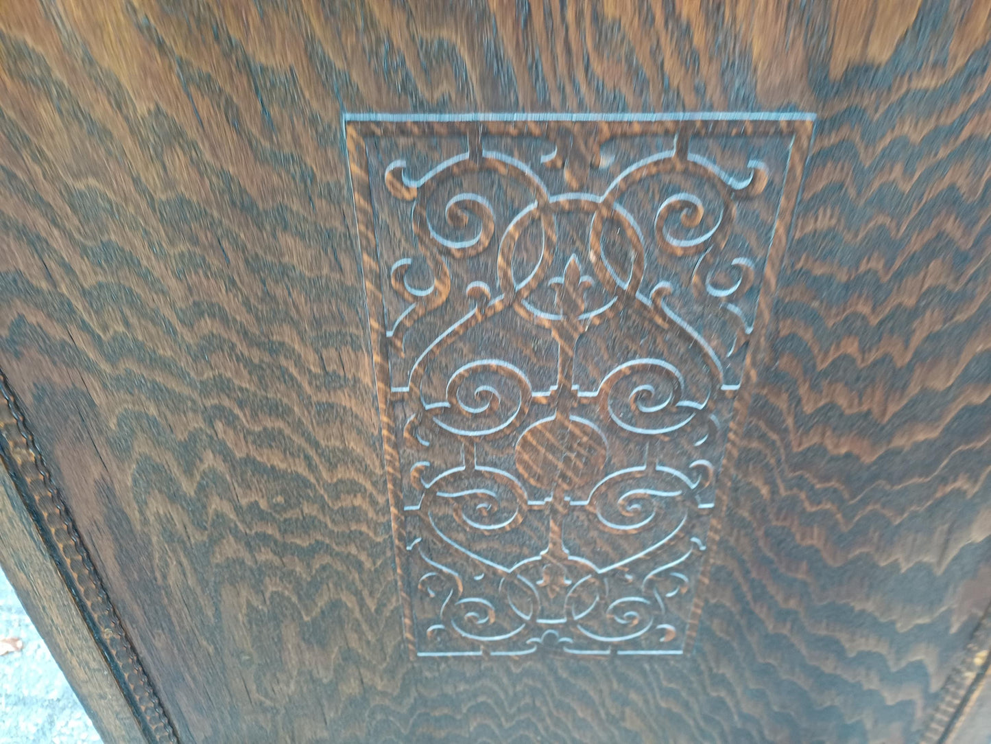 Antique Oak Arts and Crafts Firescreen with Decorative Carved Panel – Vintage Early 20th Century Fireplace Guard