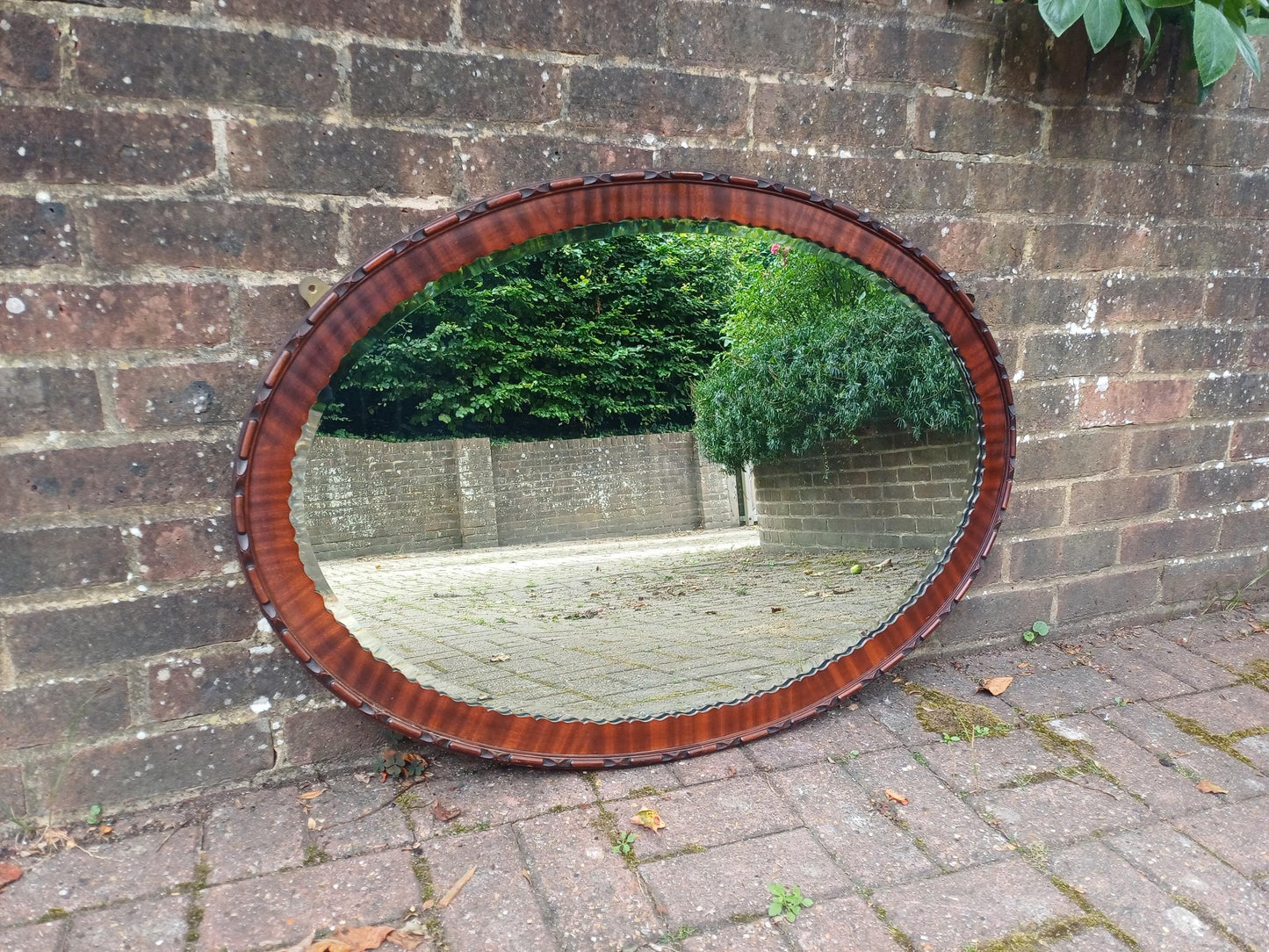 Massive Antique Oval Wall Mirror with Rich Mahogany Wood Frame & Scalloped Design Vintage Statement Mirror 97 x 68 cm FREE HAND Delivery