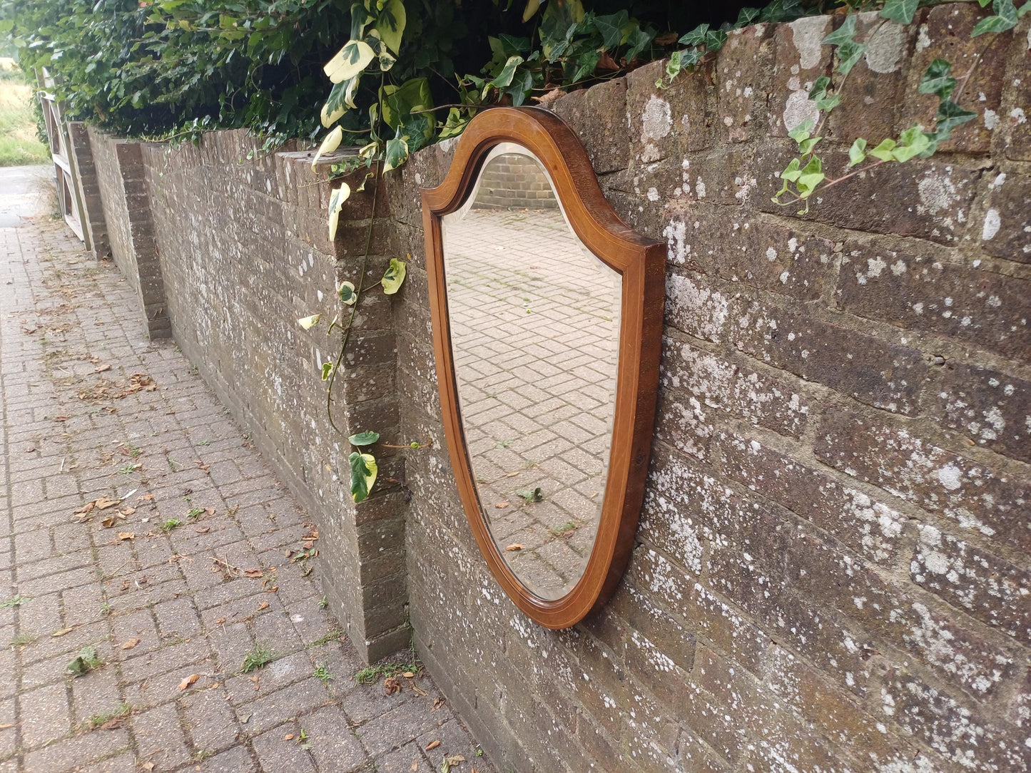 Vintage 1920s Shield Shaped Wall Mirror – Elegant Bevelled Glass & Inlaid Wood Frame – Former Early 20th Century Dressing Table Mirror