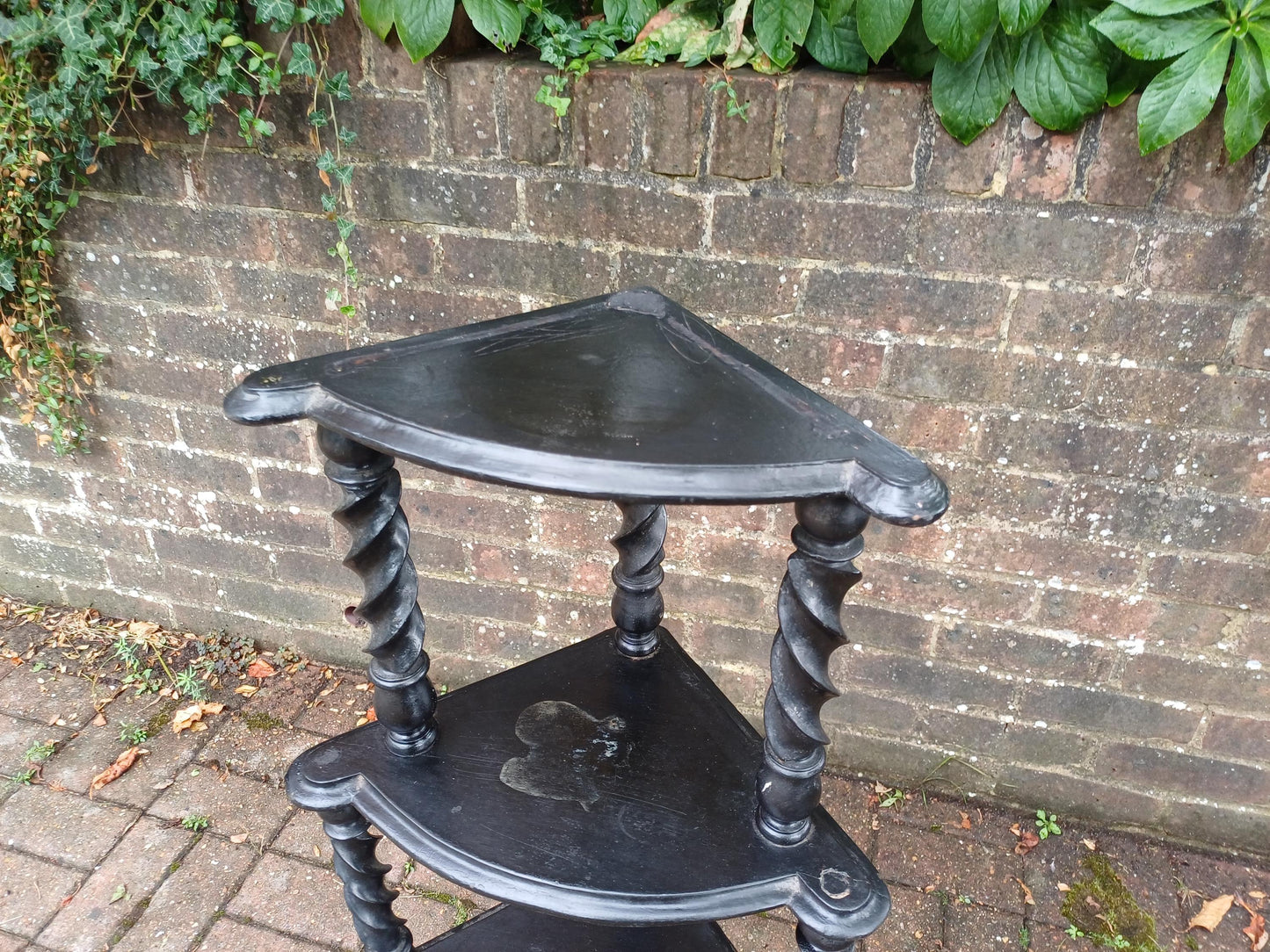Antique Black Lacquered Effect Corner Étagère with Barley Twist Legs 4 Tier Victorian Gothic Display Shelf Unit Ornate Carved Top Wot Not