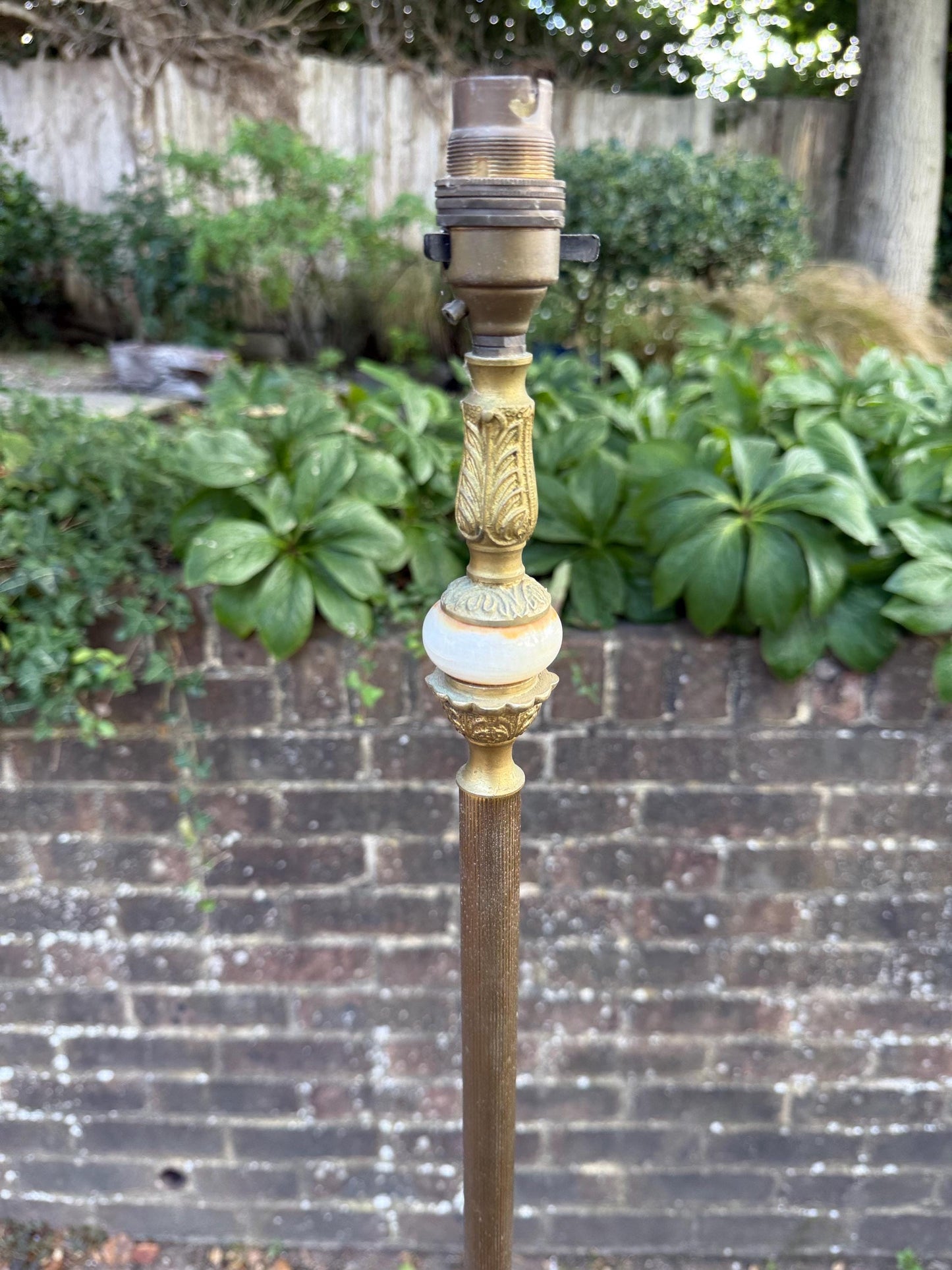 Vintage Onyx & Brass Floor Lamp – Retro 1970s Standard Lamp with Marble Base, working and PAT tested