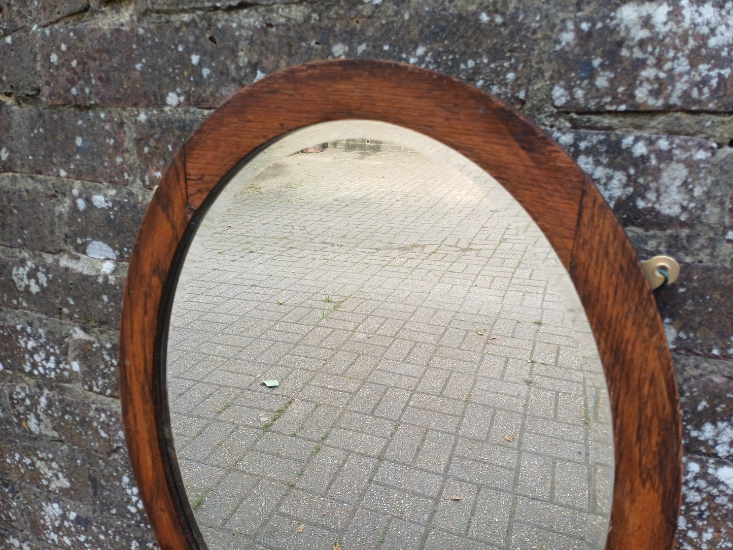 Antique Oak Oval Wall Mirror with Original Bevelled Glass and Patina – Early 20th Century Arts & Crafts Style
