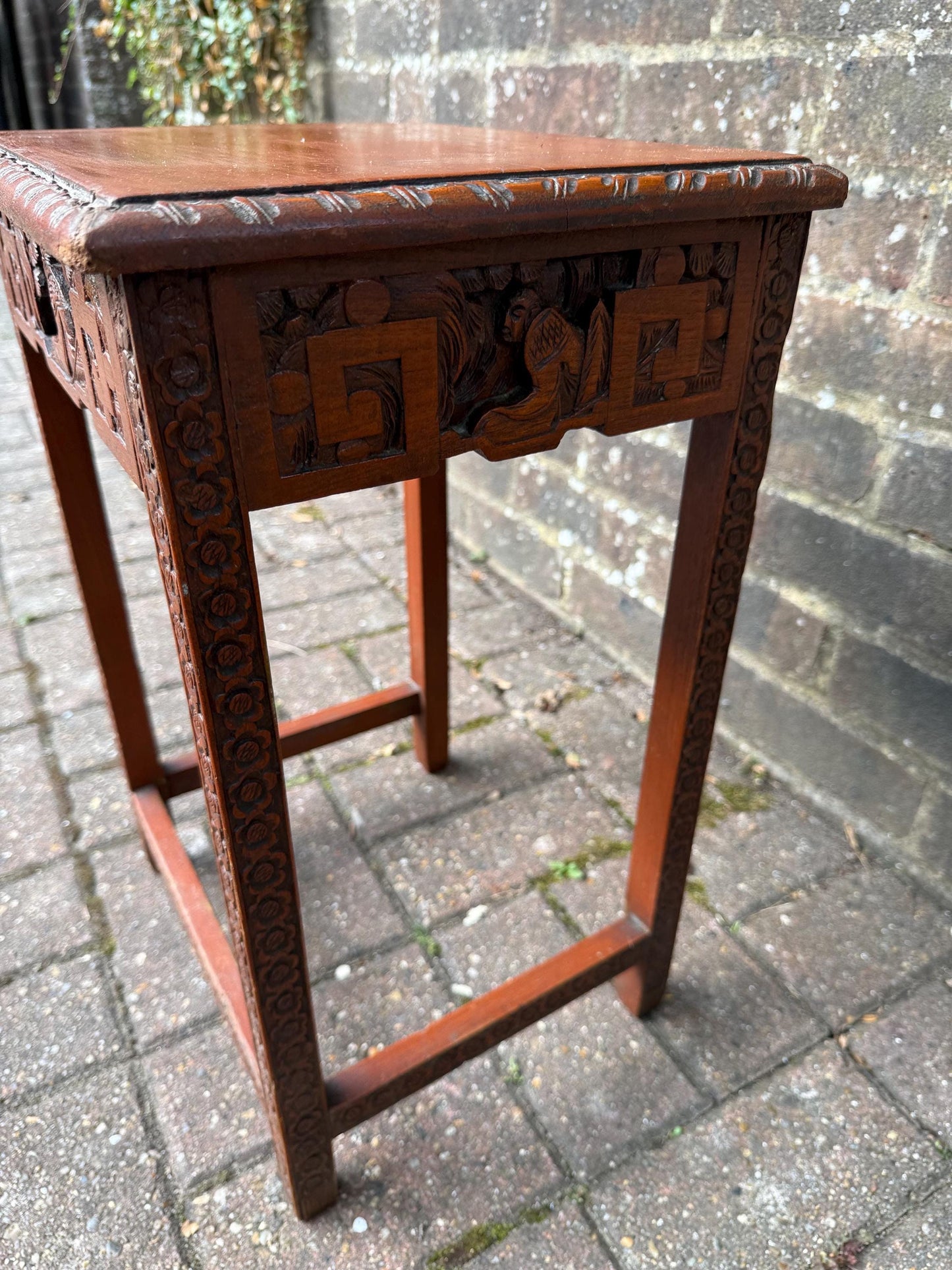Small Vintage Chinese Carved Hardwood Side Table Plant Stand – Oriental Decorative Furniture with Floral & Geometric Detailing, plant table