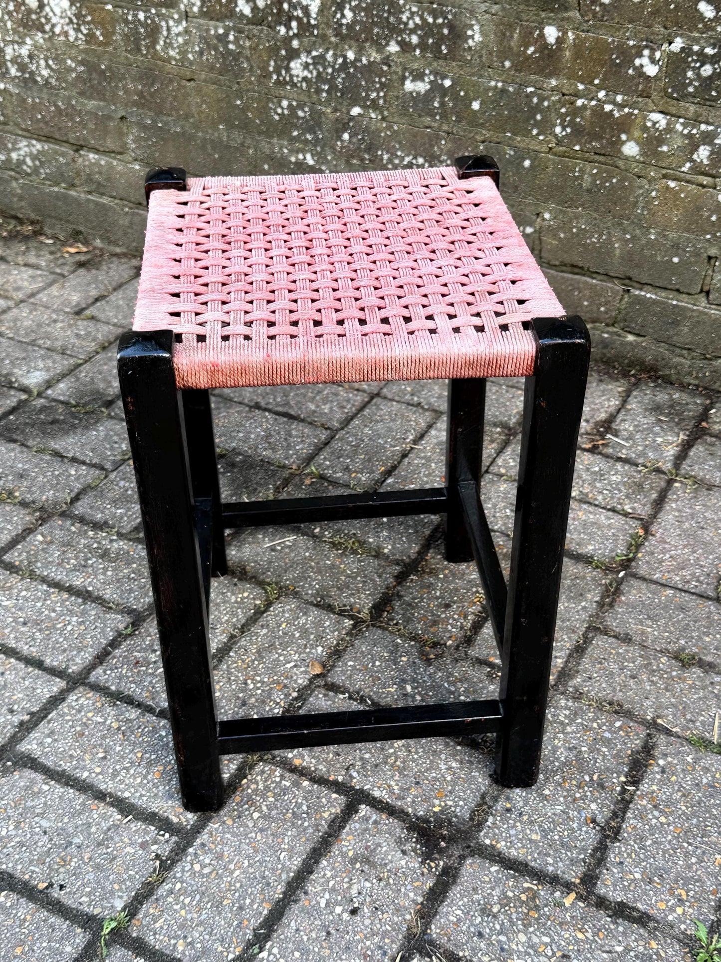 Vintage Mid Century Woven Stool – Black Wood Frame with Pink Cord Seat – Retro Side Table, Plant Stand, Boho Decor