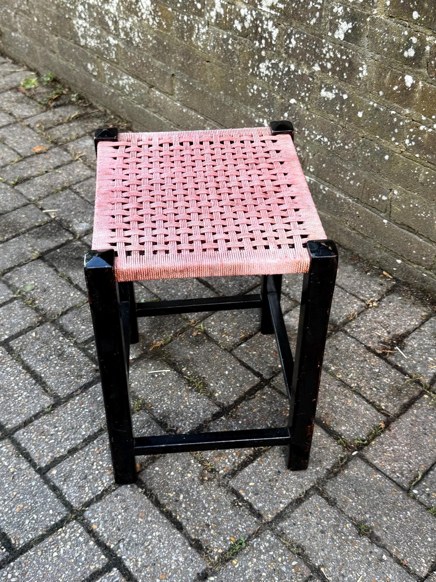 Vintage Mid Century Woven Stool – Black Wood Frame with Pink Cord Seat – Retro Side Table, Plant Stand, Boho Decor