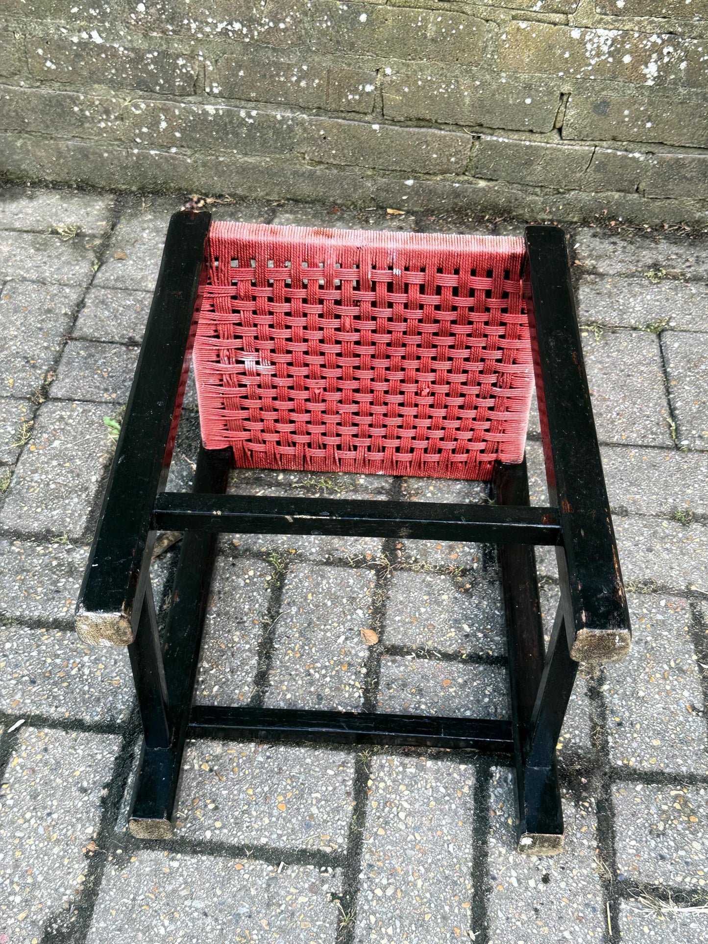 Vintage Mid Century Woven Stool – Black Wood Frame with Pink Cord Seat – Retro Side Table, Plant Stand, Boho Decor