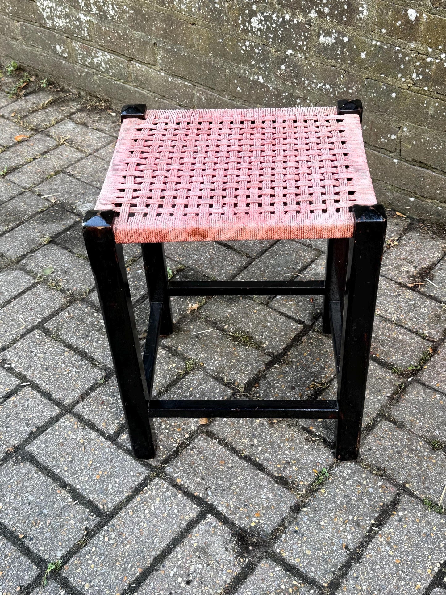 Vintage Mid Century Woven Stool – Black Wood Frame with Pink Cord Seat – Retro Side Table, Plant Stand, Boho Decor