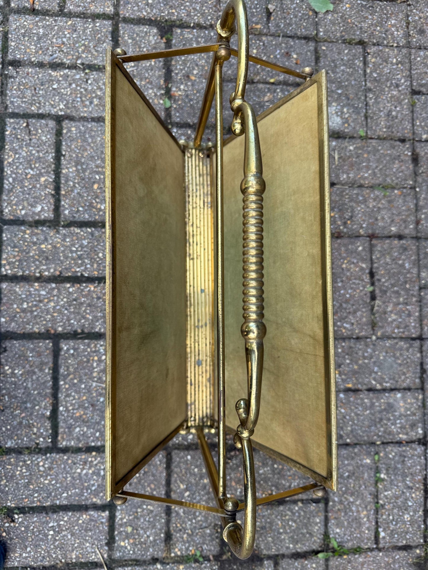 Rare Made in Italy Metalars Vintage Brass Folding Magazine Rack – Mid-Century Folding Newspaper Holder with Handle, Ornate Hollywood Regency