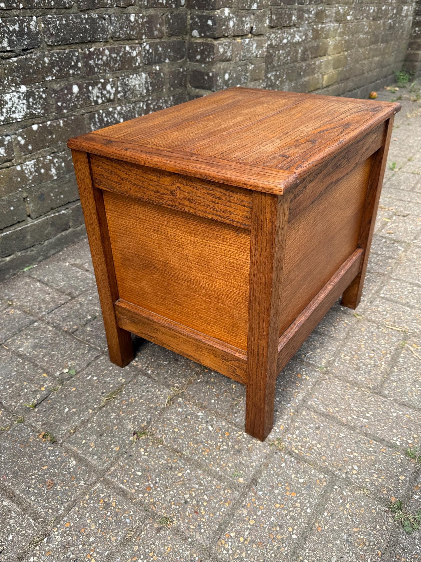 Vintage 1940s Oak Wooden Storage Box – Signed & Dated 1947 - early mid century design, lovely simple lines, toy box, vintage storage box