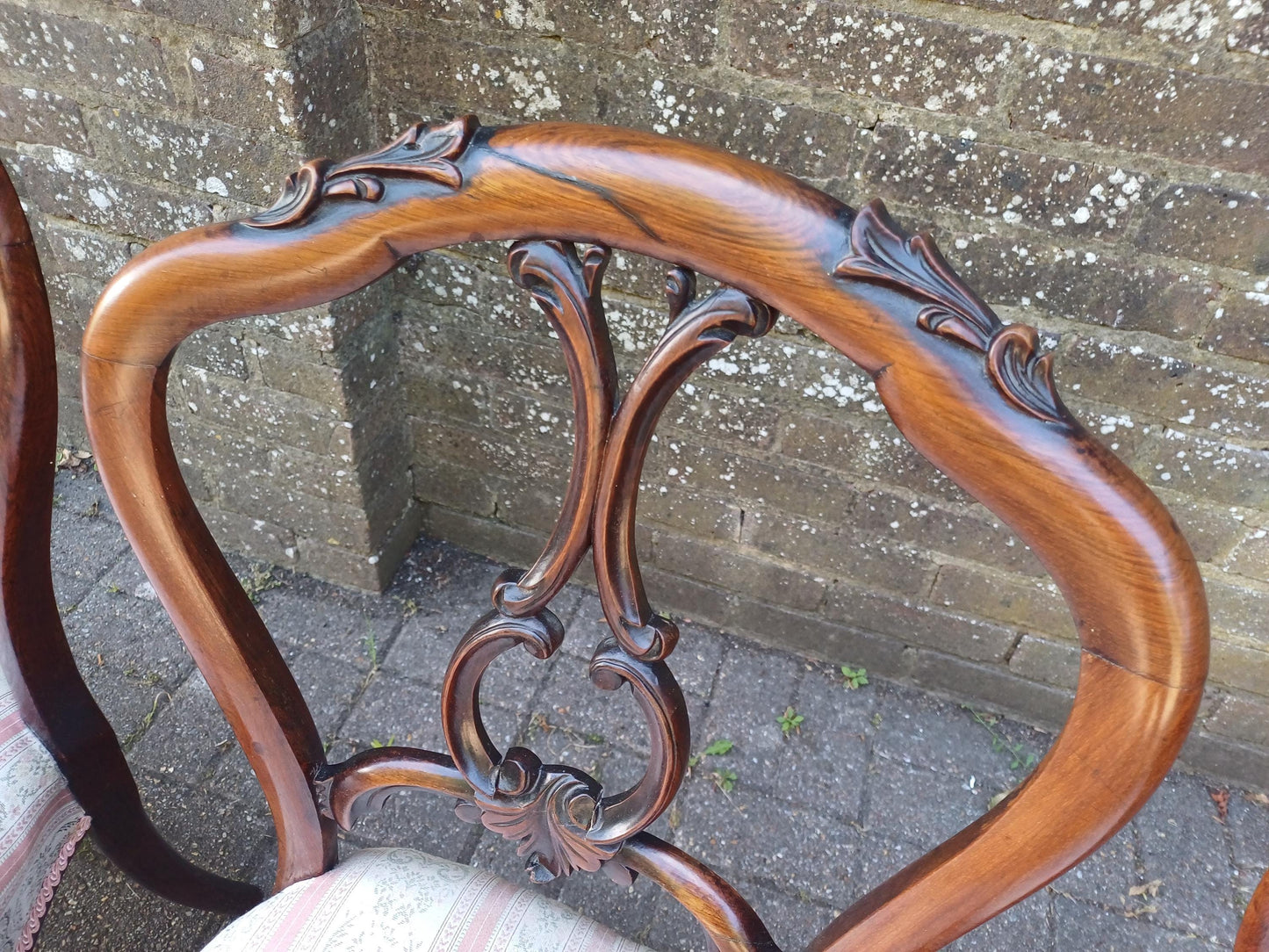 Set of 4 Antique Victorian Balloon Back Dining Chairs – Carved Rosewood with Cabriole Legs & Upholstered Seats c.1860 FREE HAND Delivery VGC