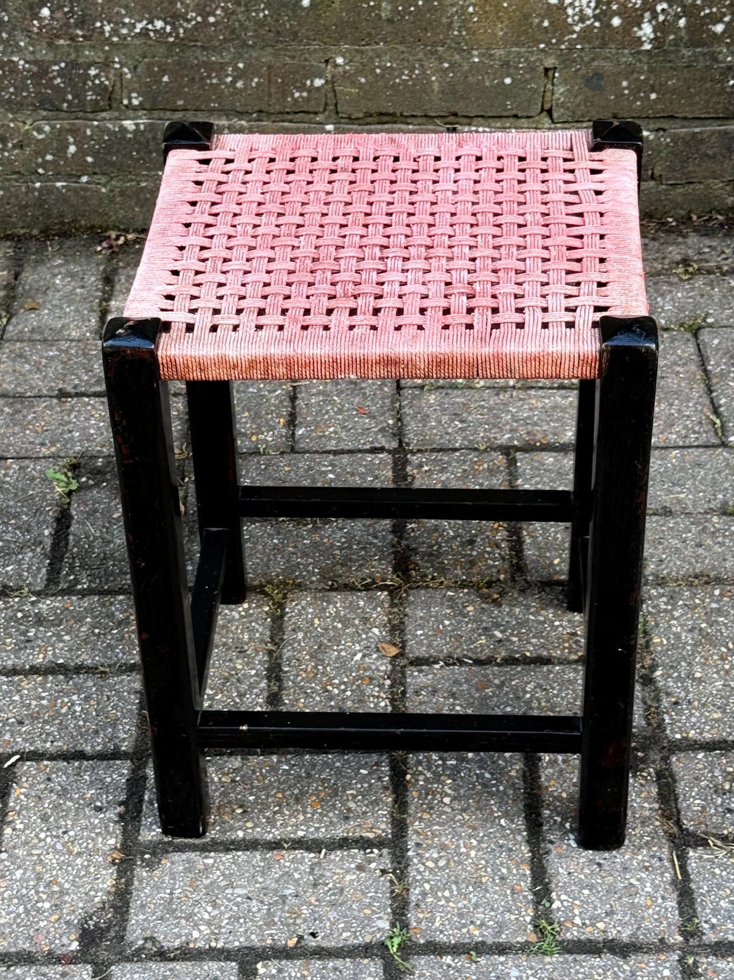 Vintage Mid Century Woven Stool – Black Wood Frame with Pink Cord Seat – Retro Side Table, Plant Stand, Boho Decor