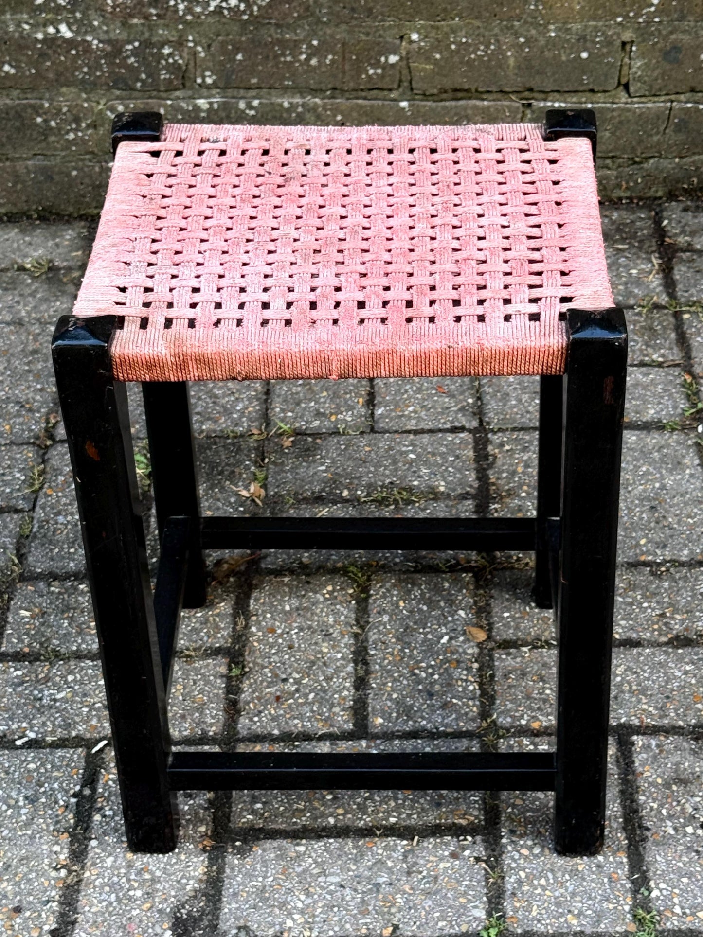 Vintage Mid Century Woven Stool – Black Wood Frame with Pink Cord Seat – Retro Side Table, Plant Stand, Boho Decor