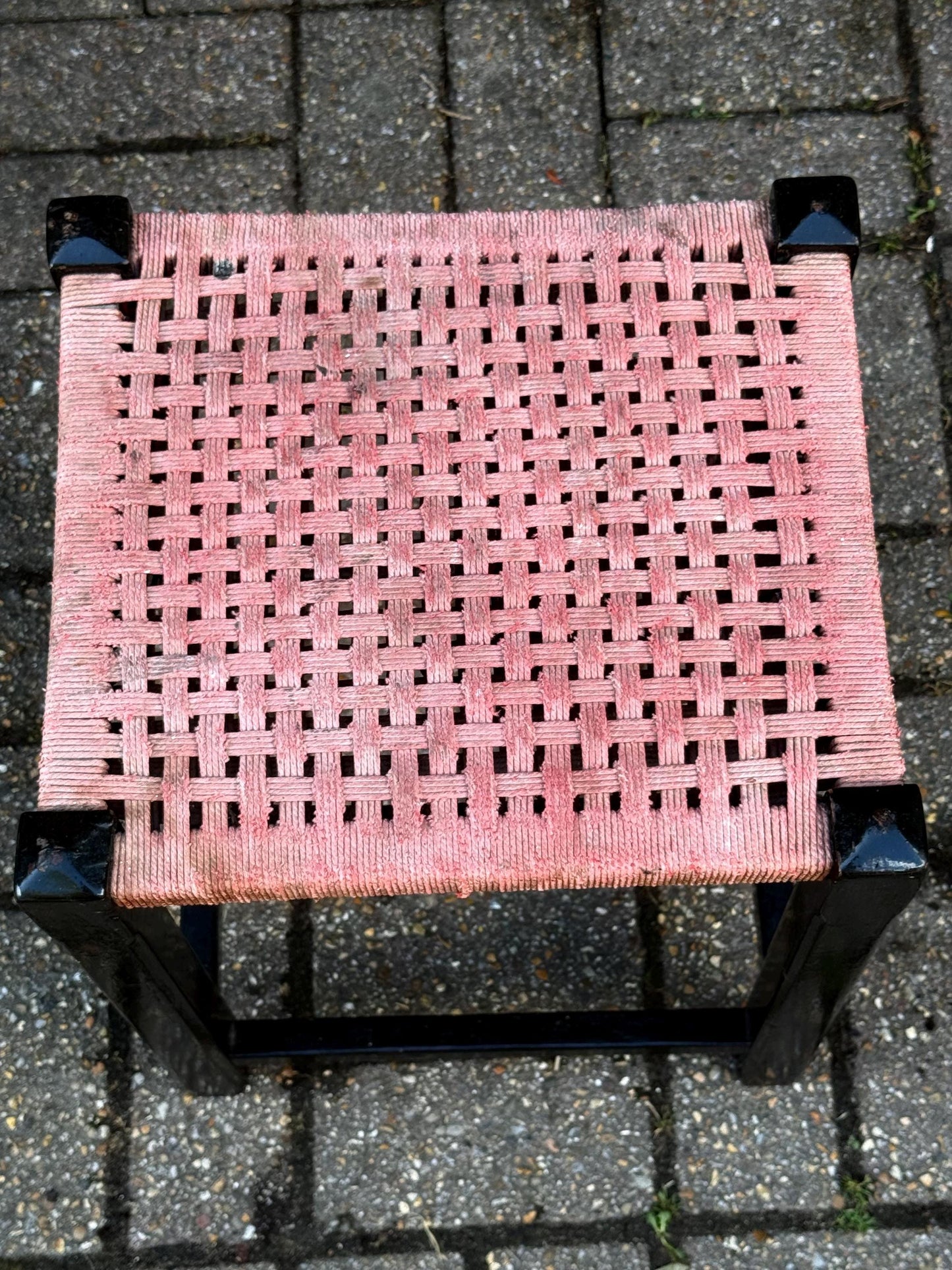 Vintage Mid Century Woven Stool – Black Wood Frame with Pink Cord Seat – Retro Side Table, Plant Stand, Boho Decor