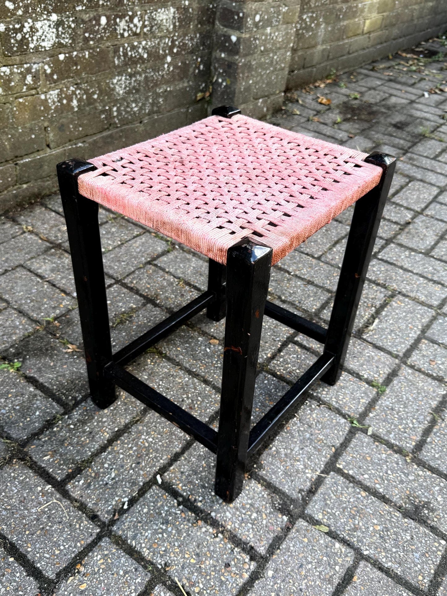 Vintage Mid Century Woven Stool – Black Wood Frame with Pink Cord Seat – Retro Side Table, Plant Stand, Boho Decor