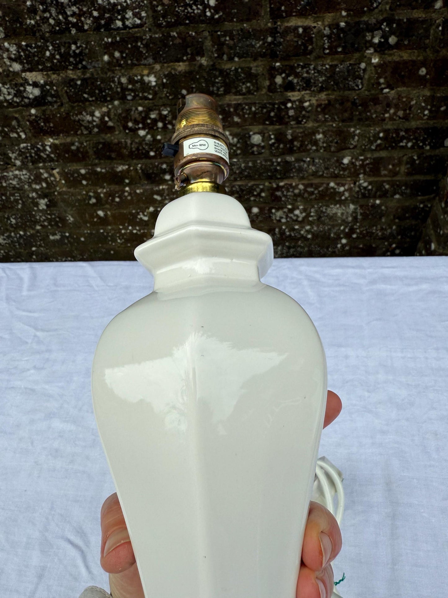 Vintage Goodson Lighting White Ceramic Lamp, 1980s White Hexagonal Table Lamp, British Retro Lighting Collectible - PAT tested and working
