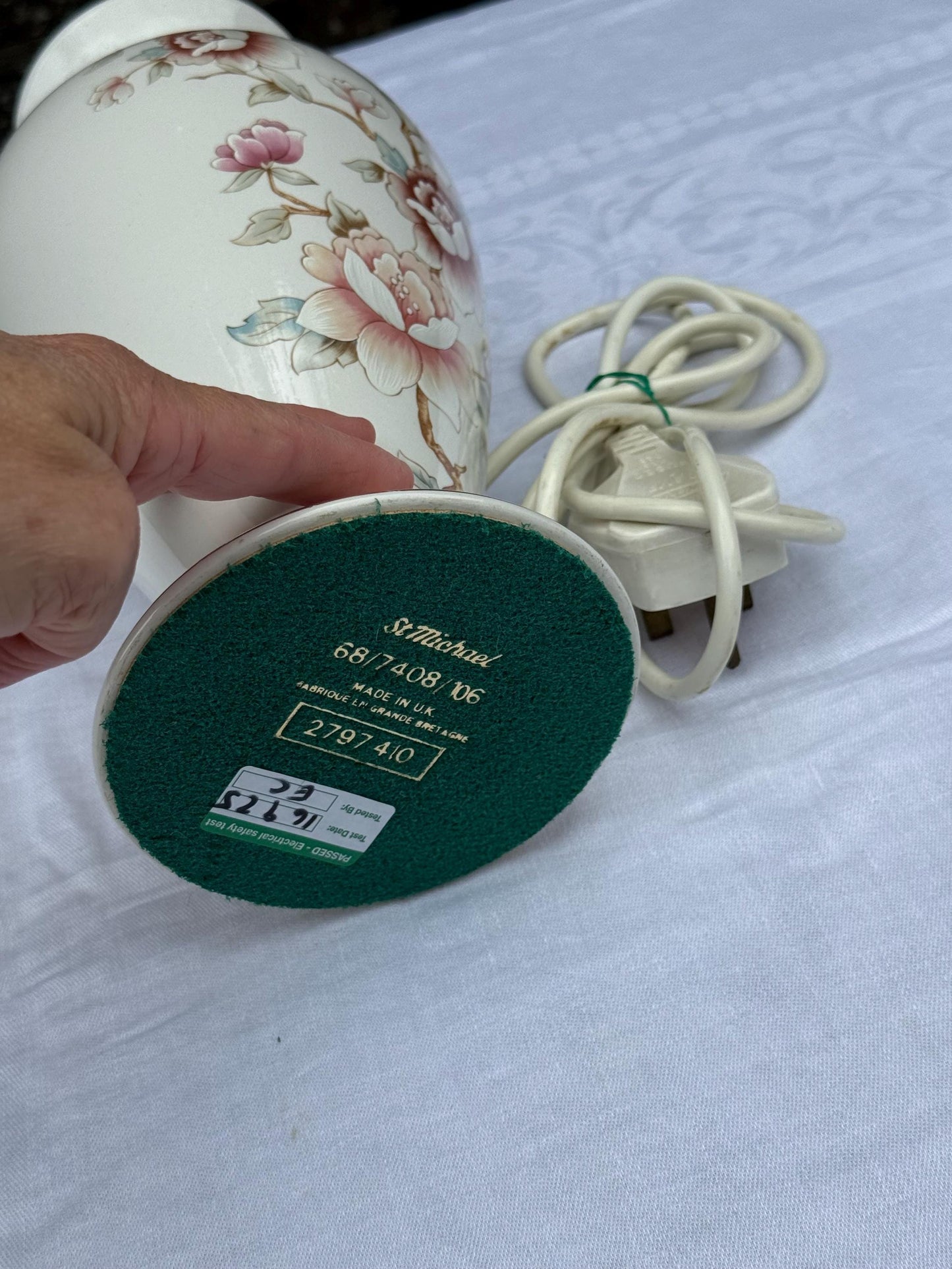 Vintage Marks & Spencer Floral Porcelain Lamp, Made in UK Ceramic Table Lamp with Rose and Floral painted decoration, 1980s, PAT tested