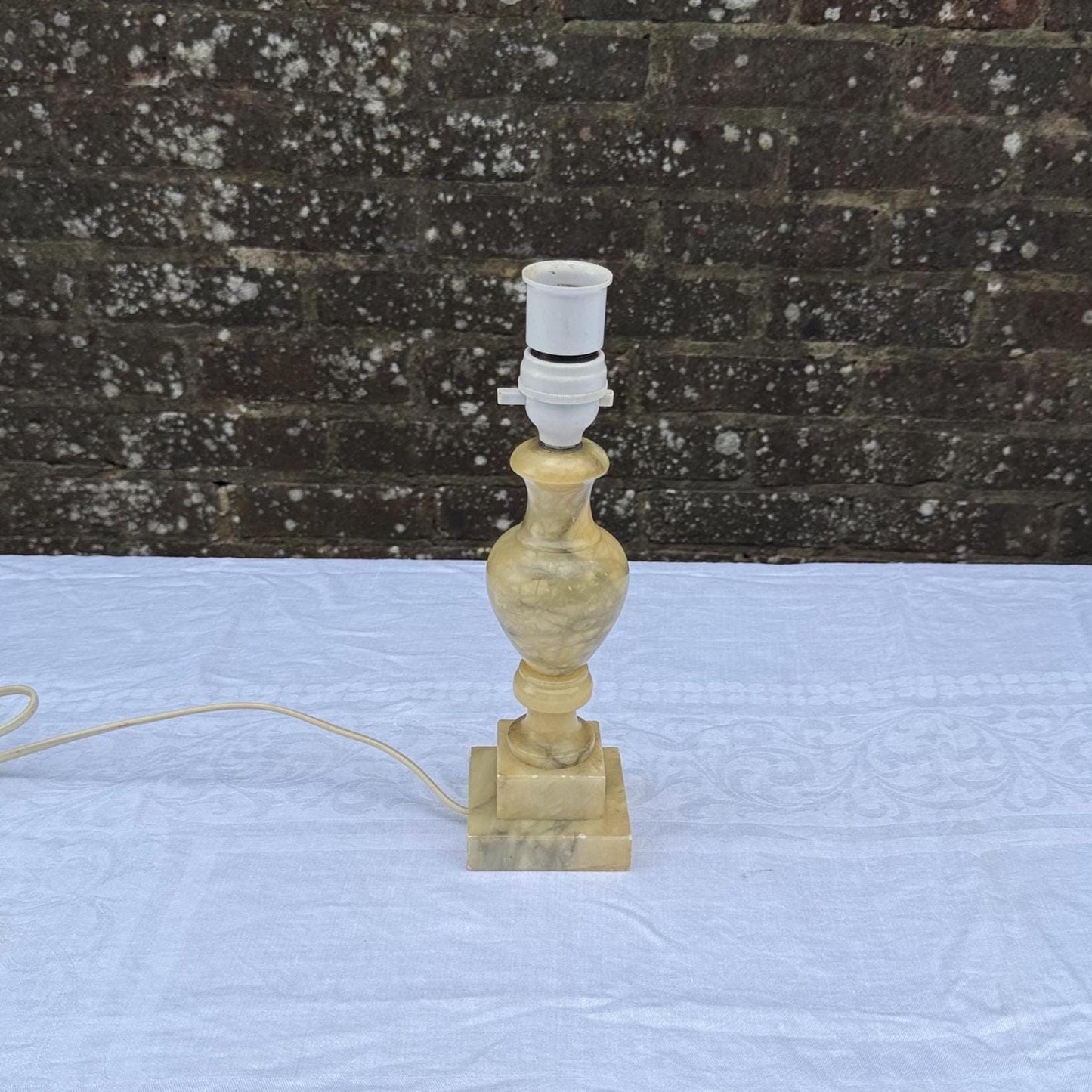 yellow and grey alabaster onyx lamp. retro onyx lamp with rare veins, small retro lamp