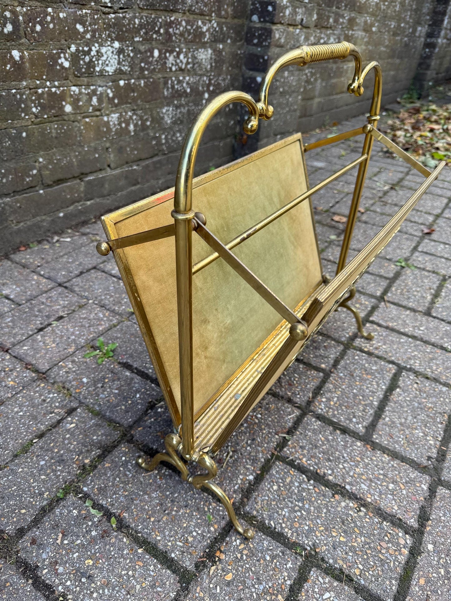 Rare Made in Italy Metalars Vintage Brass Folding Magazine Rack – Mid-Century Folding Newspaper Holder with Handle, Ornate Hollywood Regency