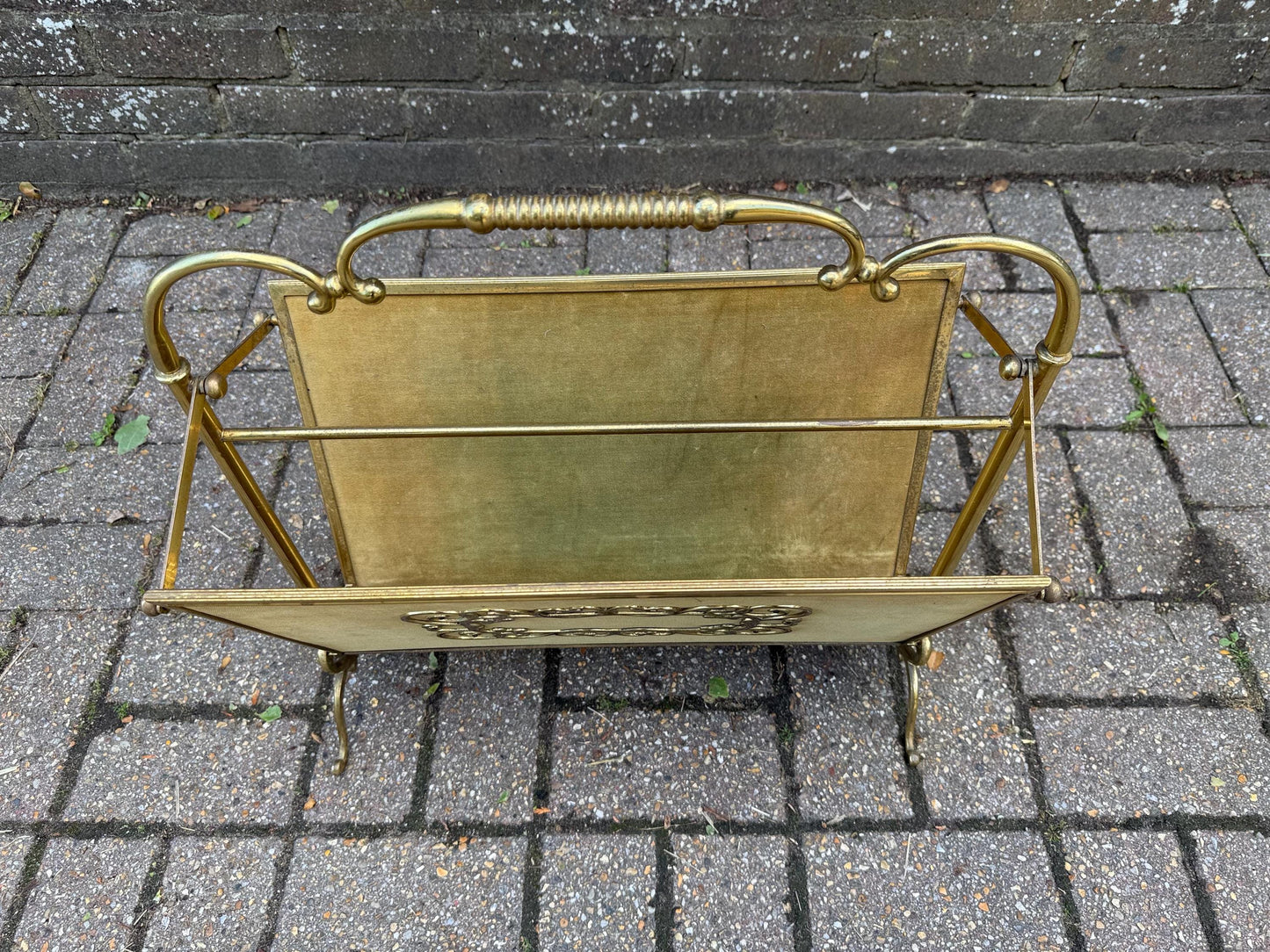 Rare Made in Italy Metalars Vintage Brass Folding Magazine Rack – Mid-Century Folding Newspaper Holder with Handle, Ornate Hollywood Regency