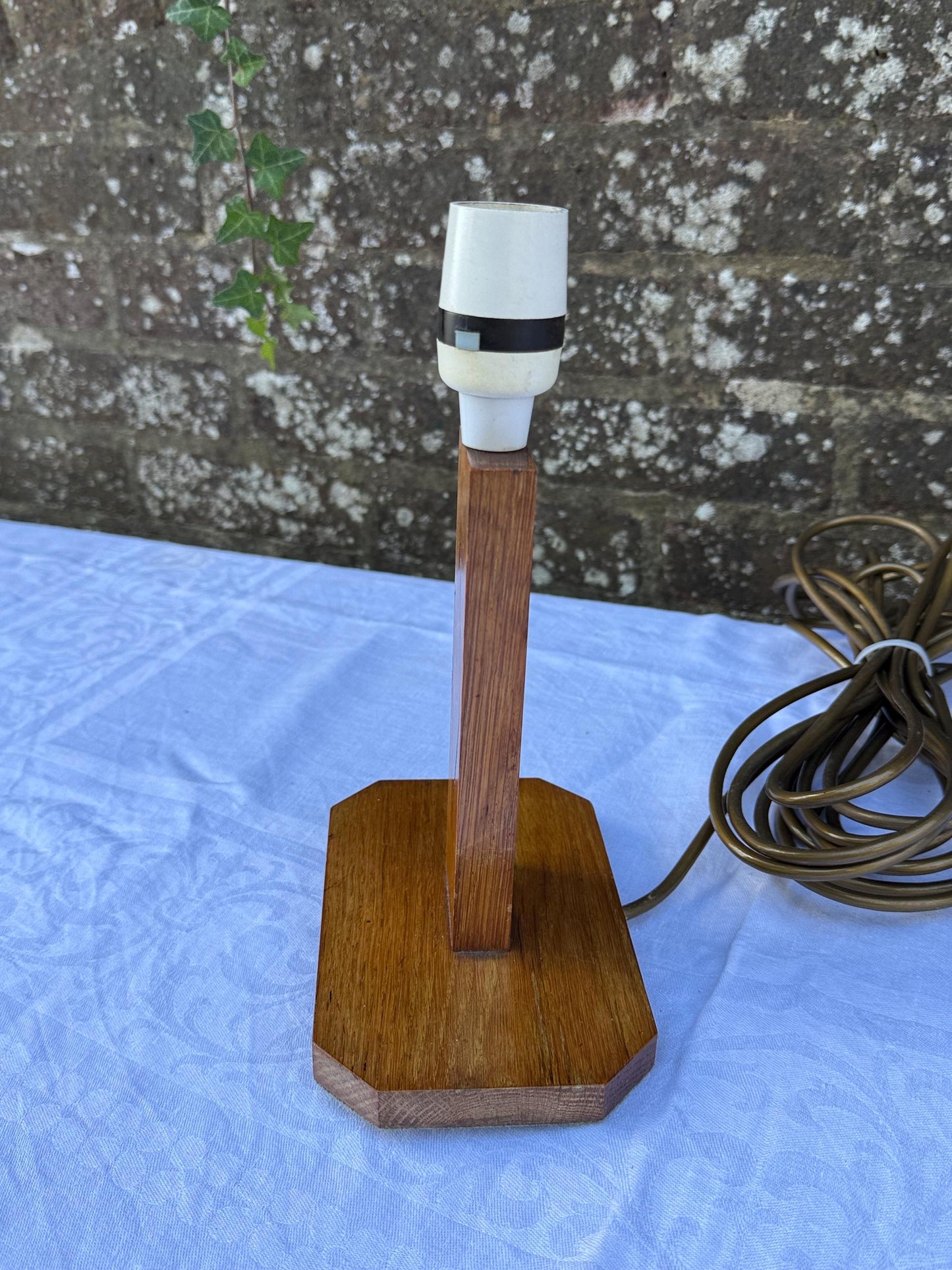 Unique Vintage Mid-Century Modern Wooden Table Lamp with Geometric Inlay and Retro Oak Base – Minimalist Midcentury Lighting, working