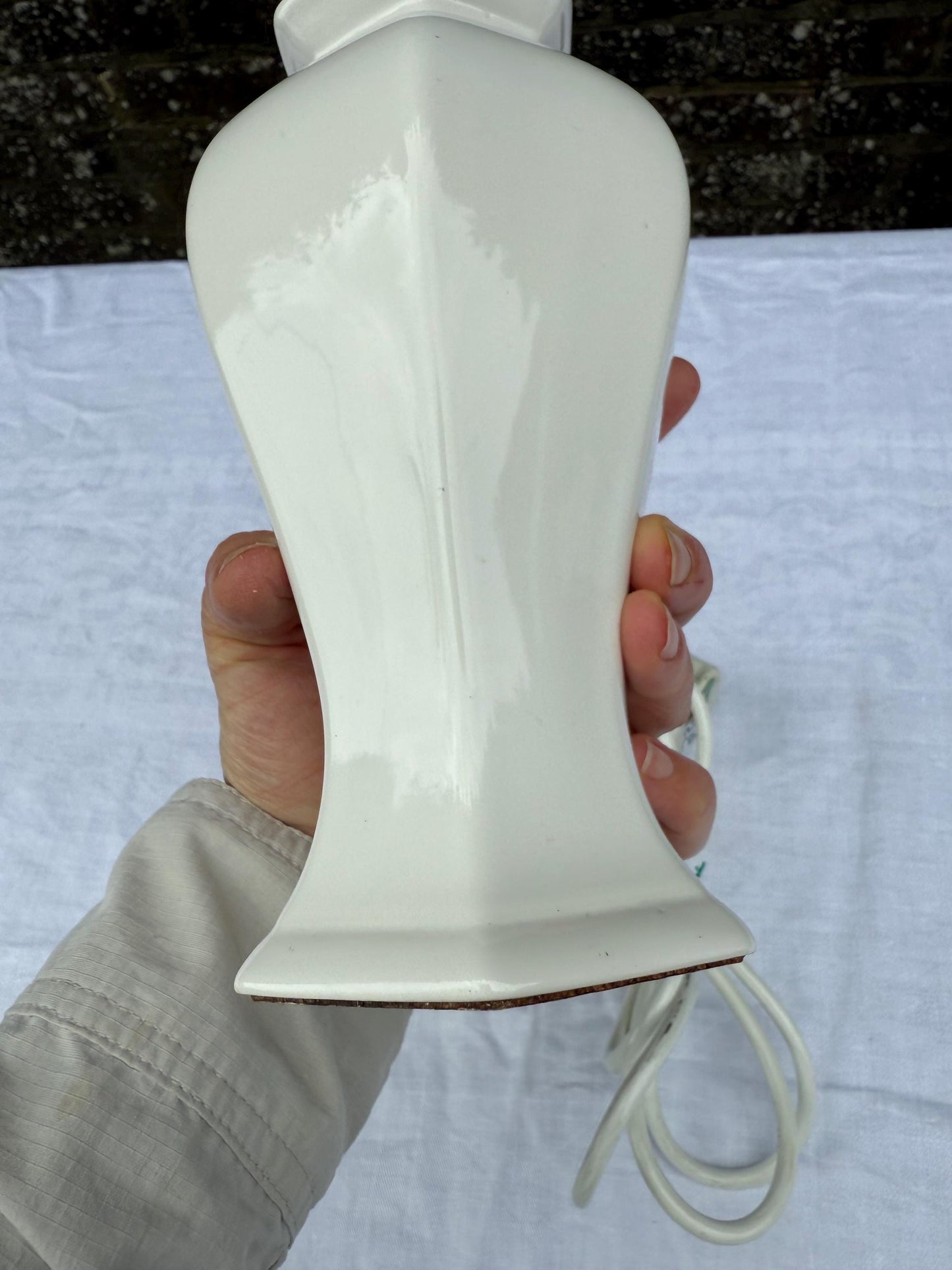 Vintage Goodson Lighting White Ceramic Lamp, 1980s White Hexagonal Table Lamp, British Retro Lighting Collectible - PAT tested and working