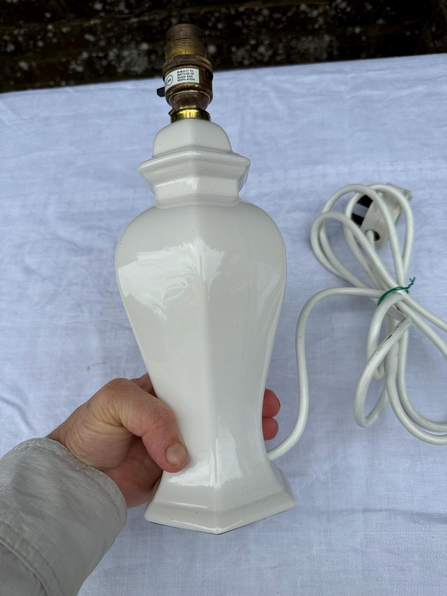Vintage Goodson Lighting White Ceramic Lamp, 1980s White Hexagonal Table Lamp, British Retro Lighting Collectible - PAT tested and working