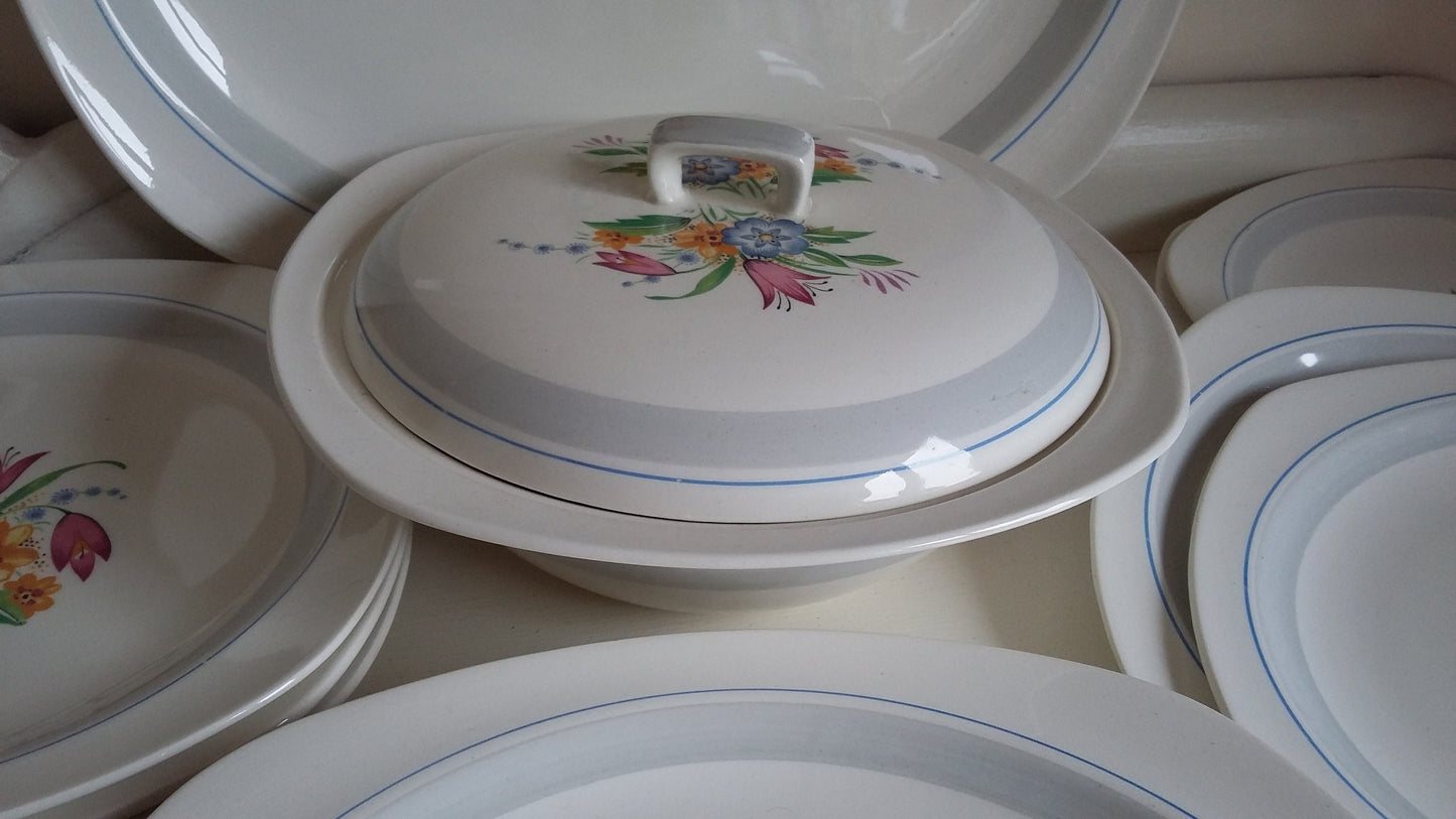 Vintage Part Retro Dinner Service Midwinter Stylecraft