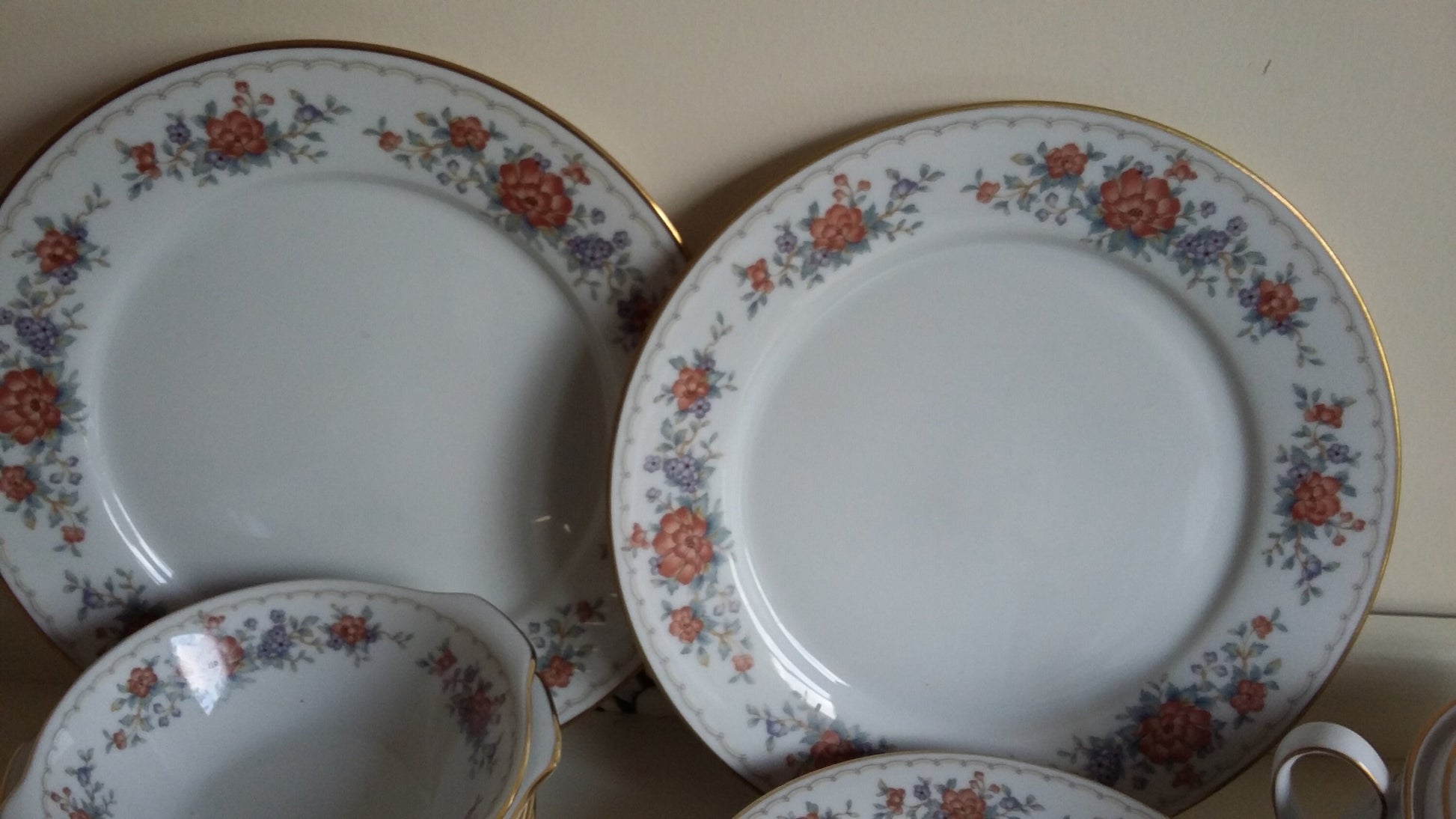 Noritake Bone China Tremont Dinner Part Dinner Service For Two