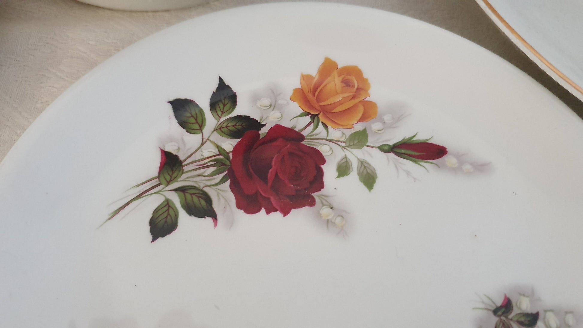 Vintage Retro Alfred Meakin ‘Old White’ Flower Floral Roses Part Dinner Service Plates and Tureens