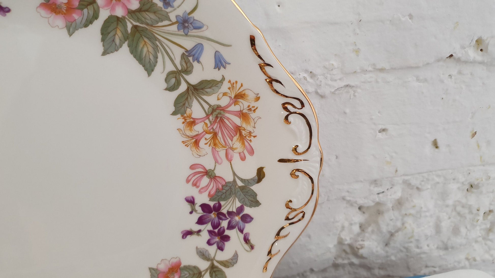 21 Piece Top Quality Vintage Paragon Bone China ‘Country Lane’ Floral Flower Teaset Tea Set Cups and Saucers.