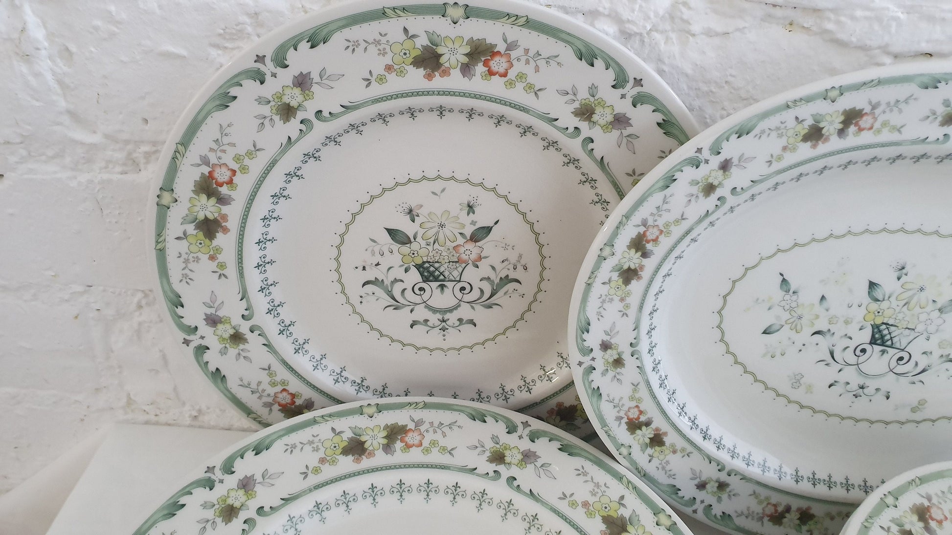 Large Bone China Royal Doulton Dinner Service ‘Provencal’ Pattern