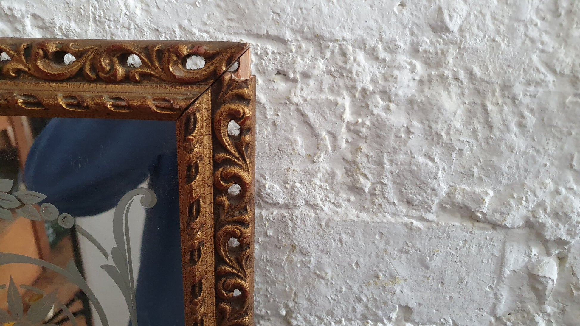 Large Heavy Gilt Retro Gold 60’s Wall Mirror Pattern Decorated Glass.