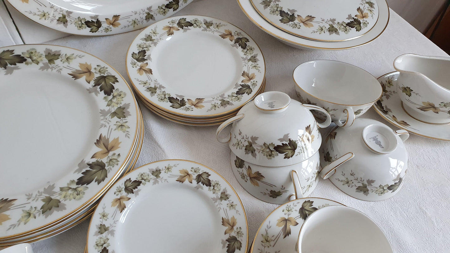 Vintage Autumn Leaves Royal Doulton ‘Larchmont’ Dinner Service.