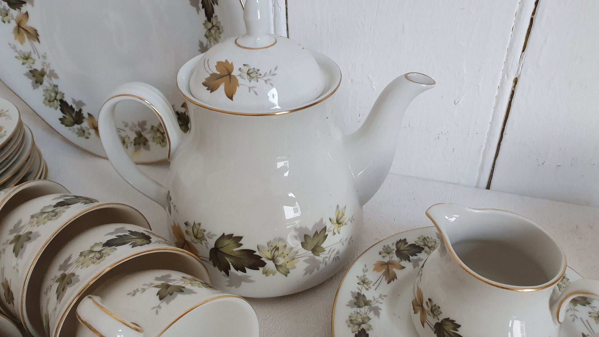 Vintage Autumn Leaves Royal Doulton ‘Larchmont’ 8 Eight Piece Tea Service.