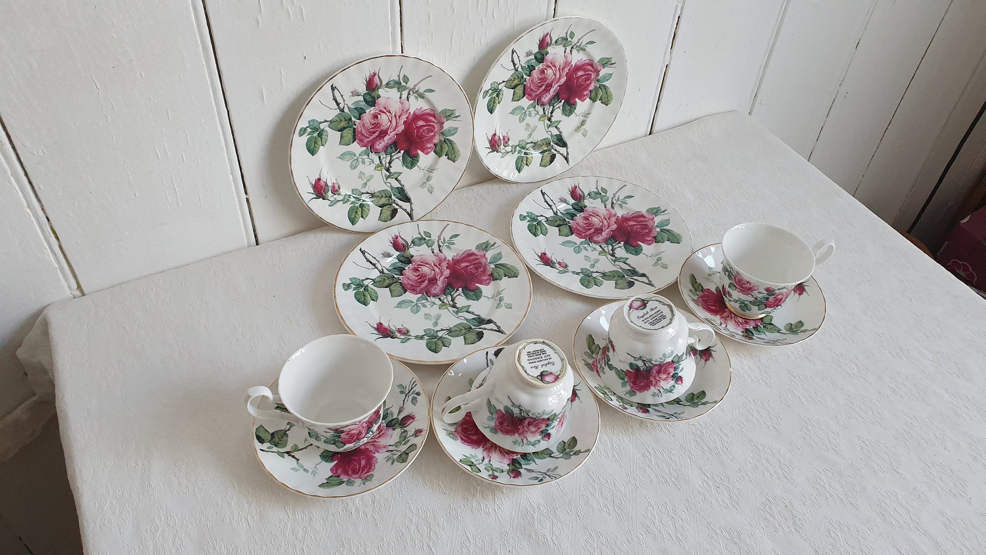 Delightful Set of 4 Rose Cups Saucers and Large Tea Plates ‘English Rose’ Tea Set Exclusive Design Roy Kirkham 1992