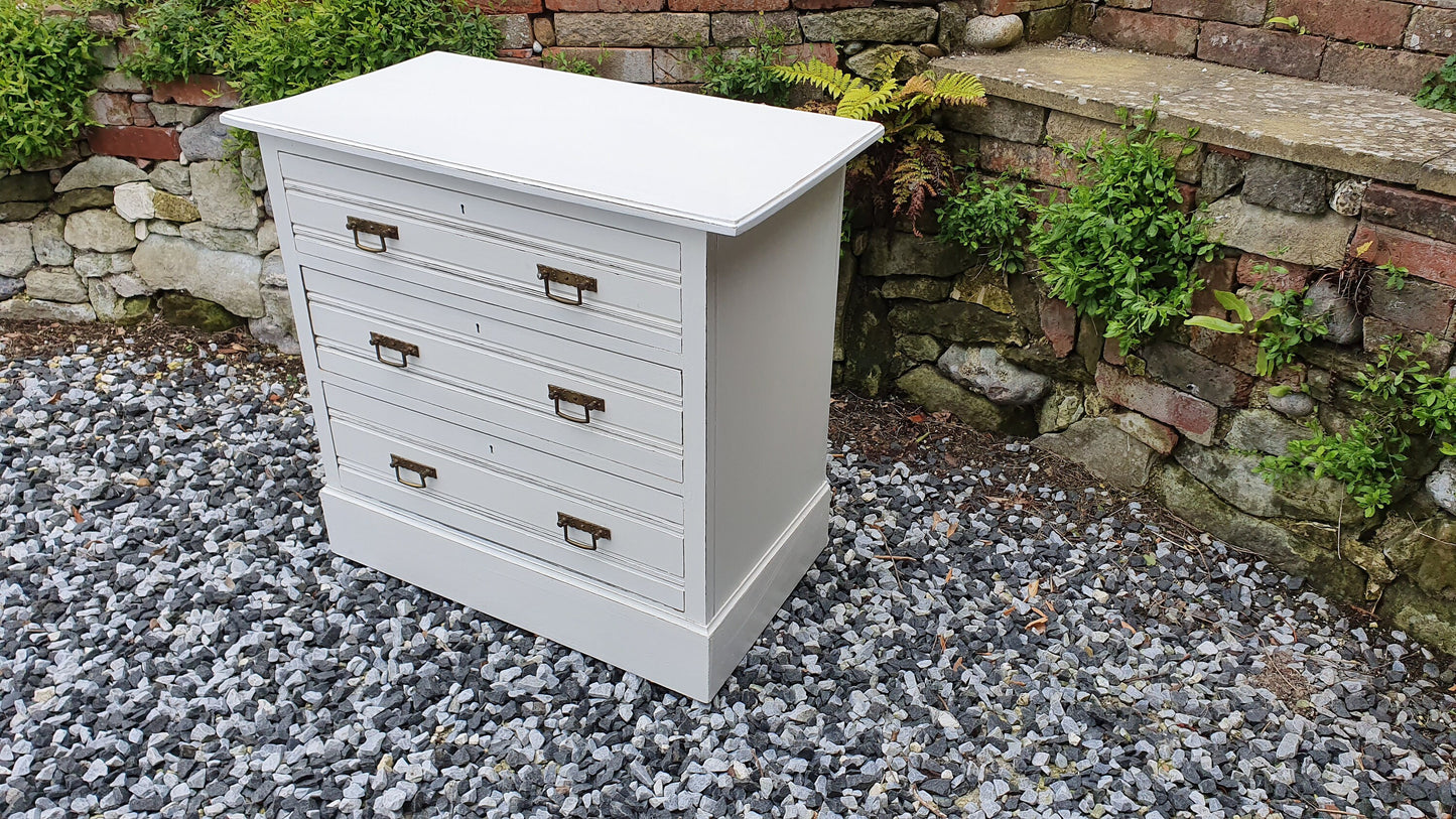 Vintage Painted Chest of Drawers in Farrow and Ball.