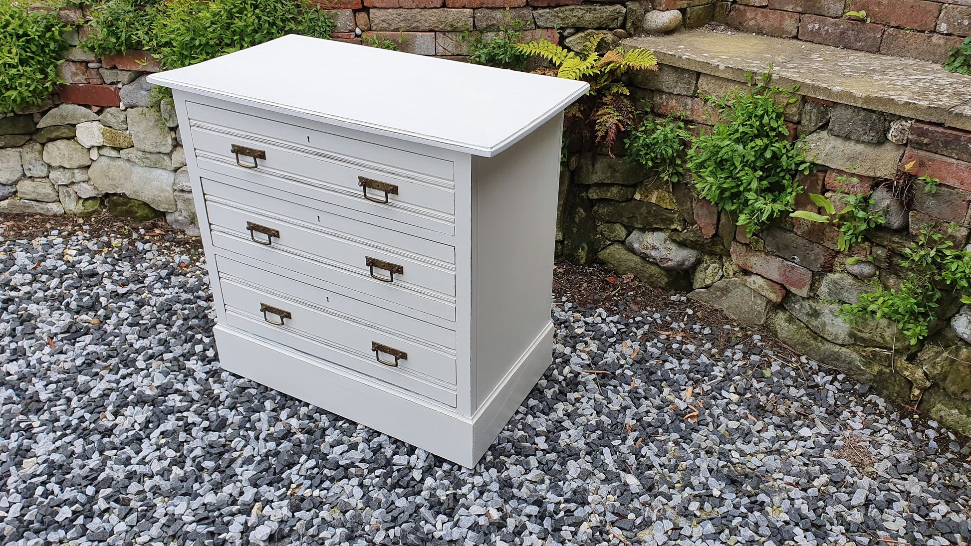 Vintage Painted Chest of Drawers in Farrow and Ball.