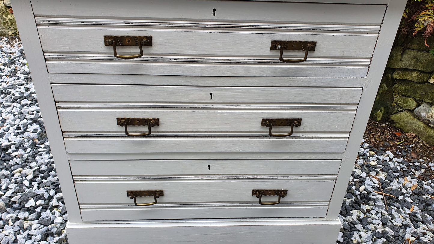Vintage Painted Chest of Drawers in Farrow and Ball.