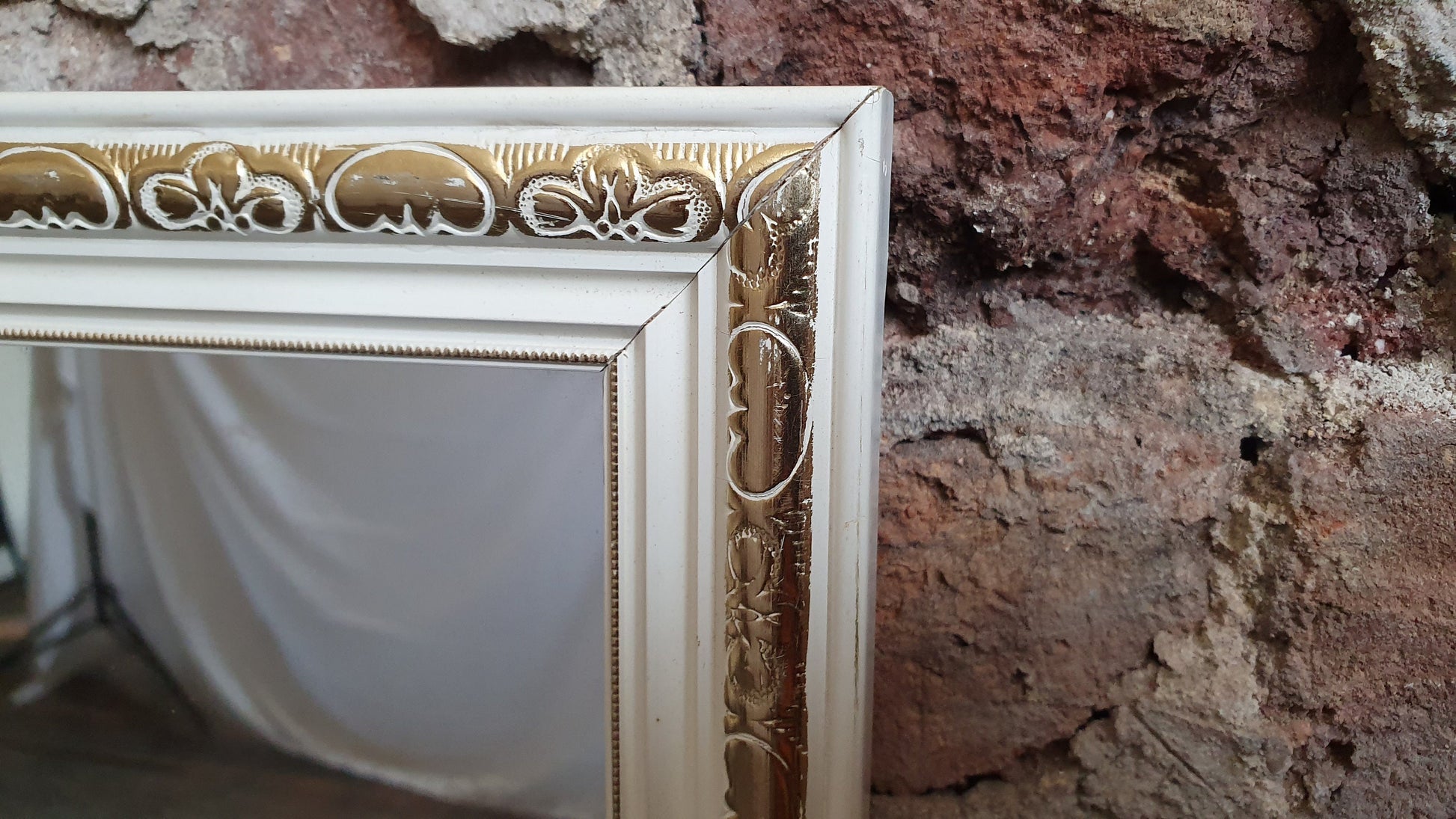 Classic Long Painted White and Gold Long White Mirror 123 x 31 cm