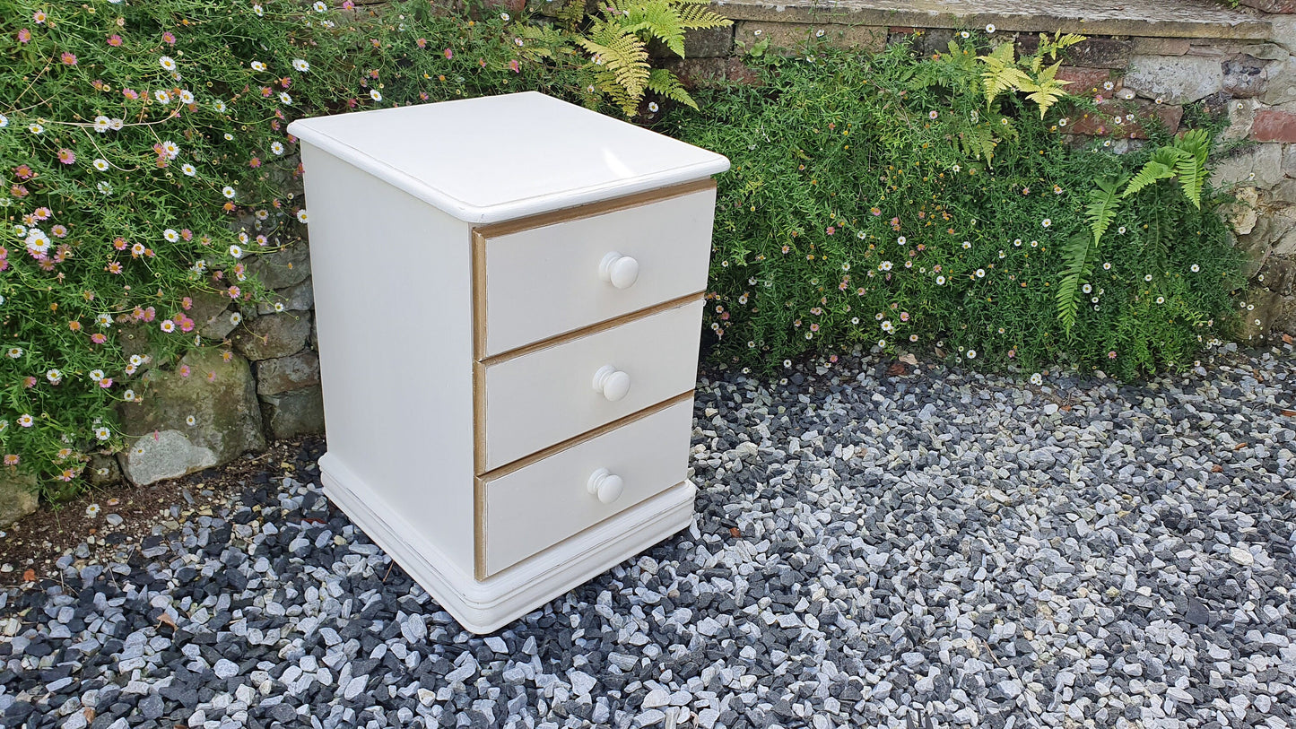 Top Quality Hand Painted in Farrow and Ball Bedside Table chest of Drawers Sustainable Scandinavian Pine